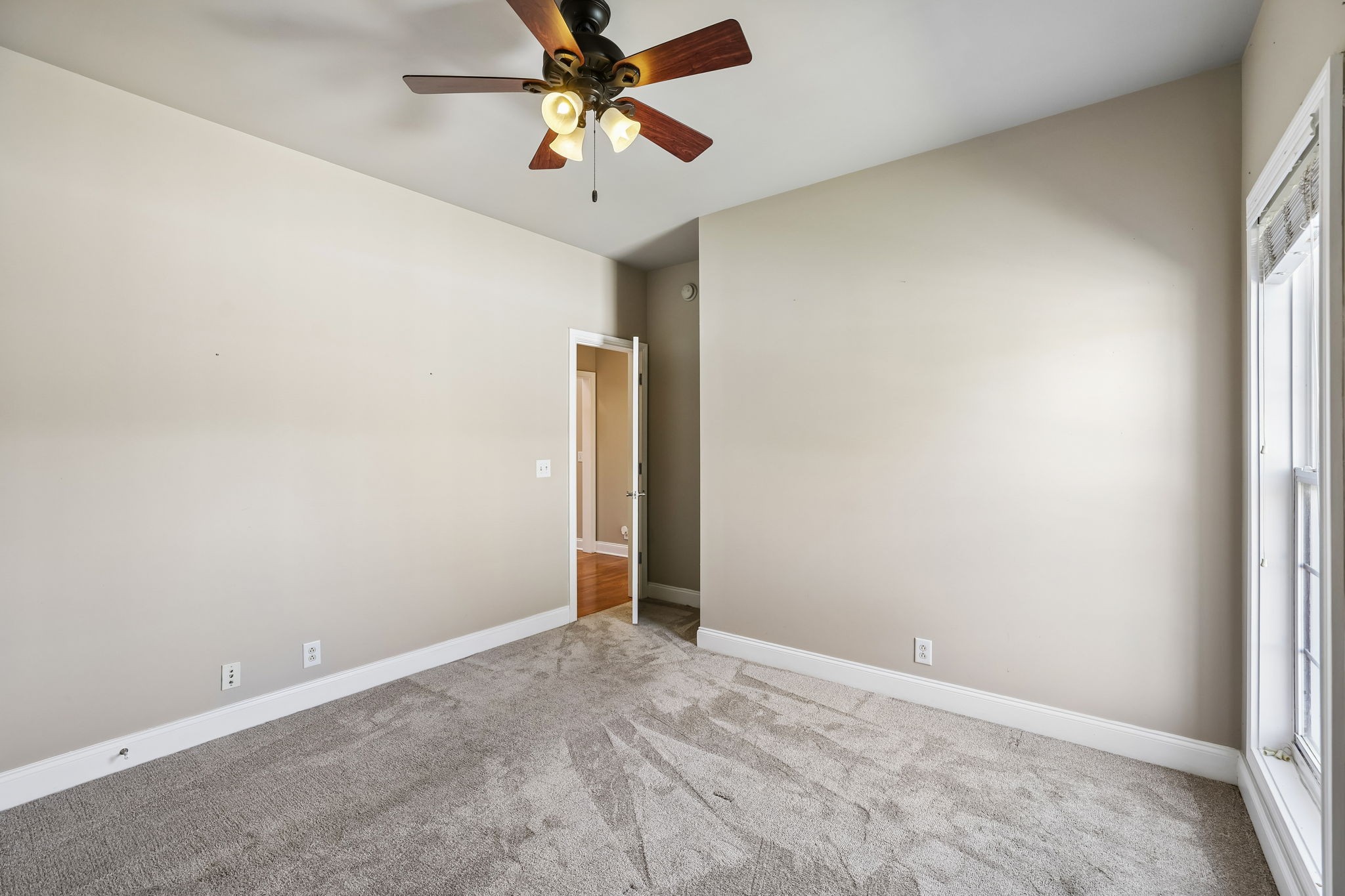 3630 Geneva Dr Property Photo 31