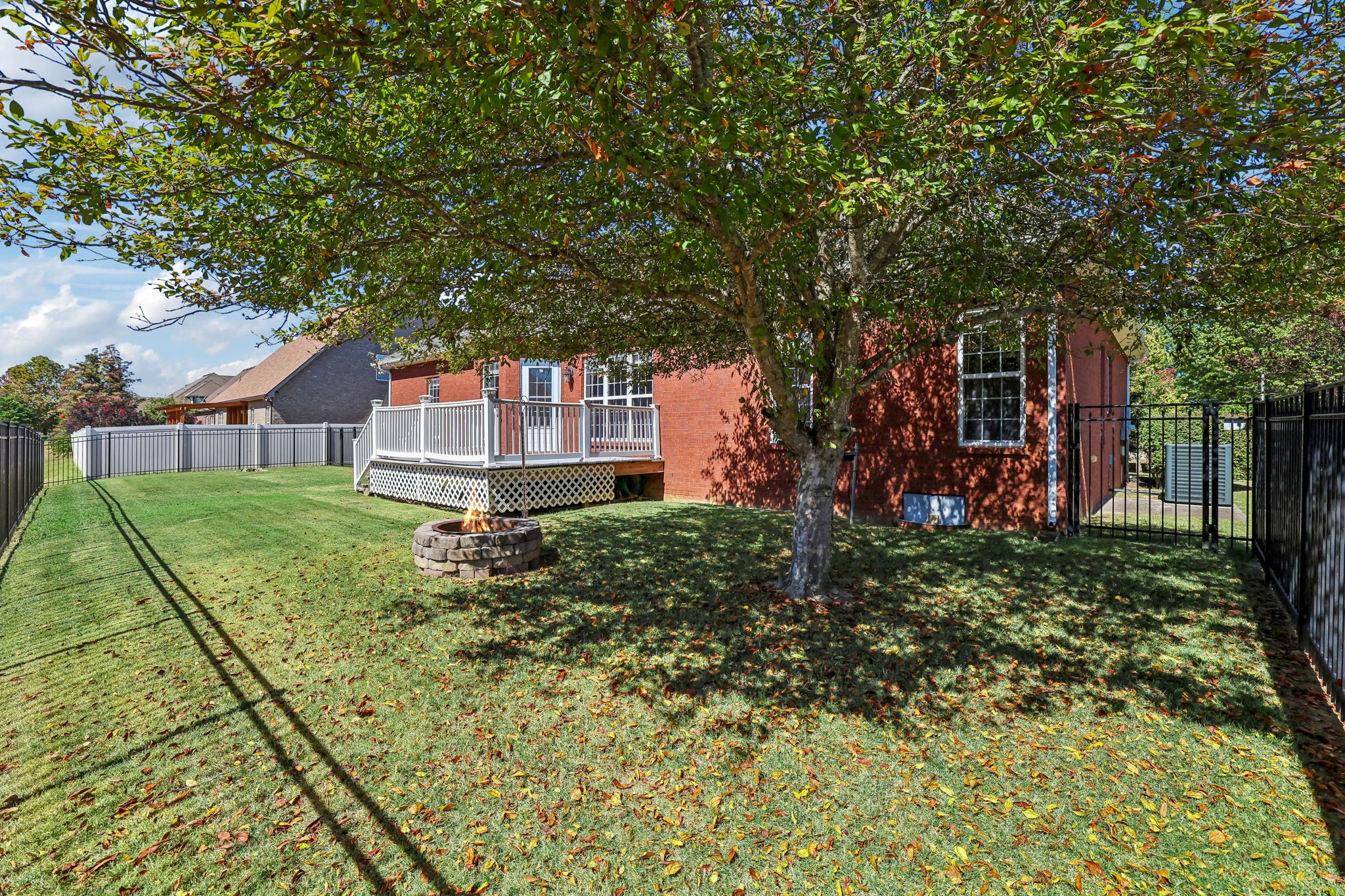 3630 Geneva Dr Property Photo 39