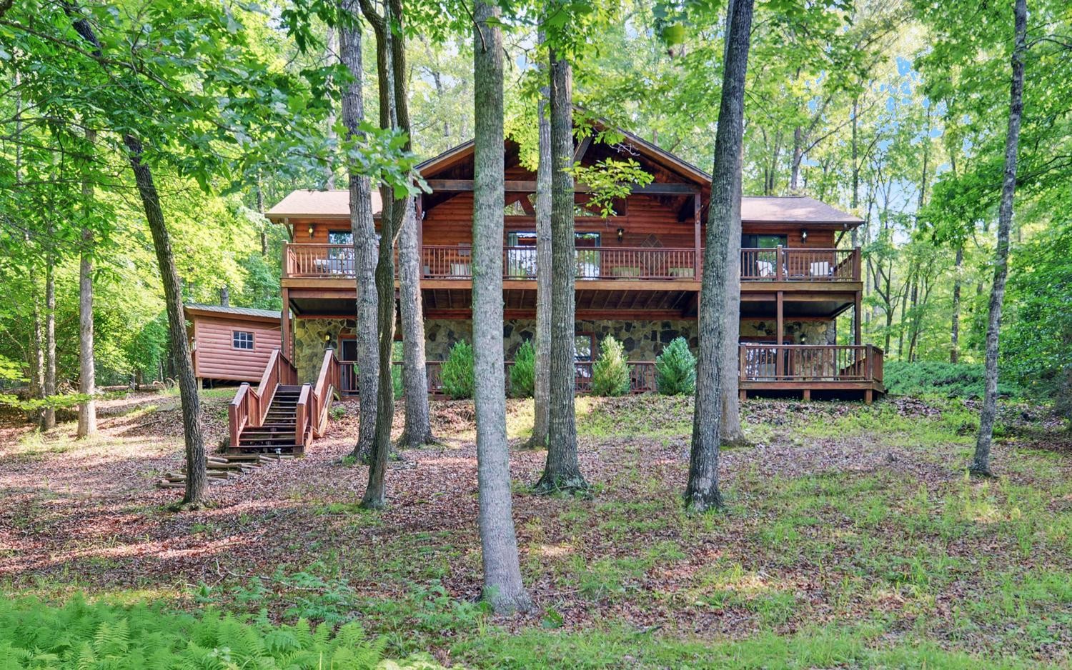 127 Lazy Creek Ln Property Photo 1