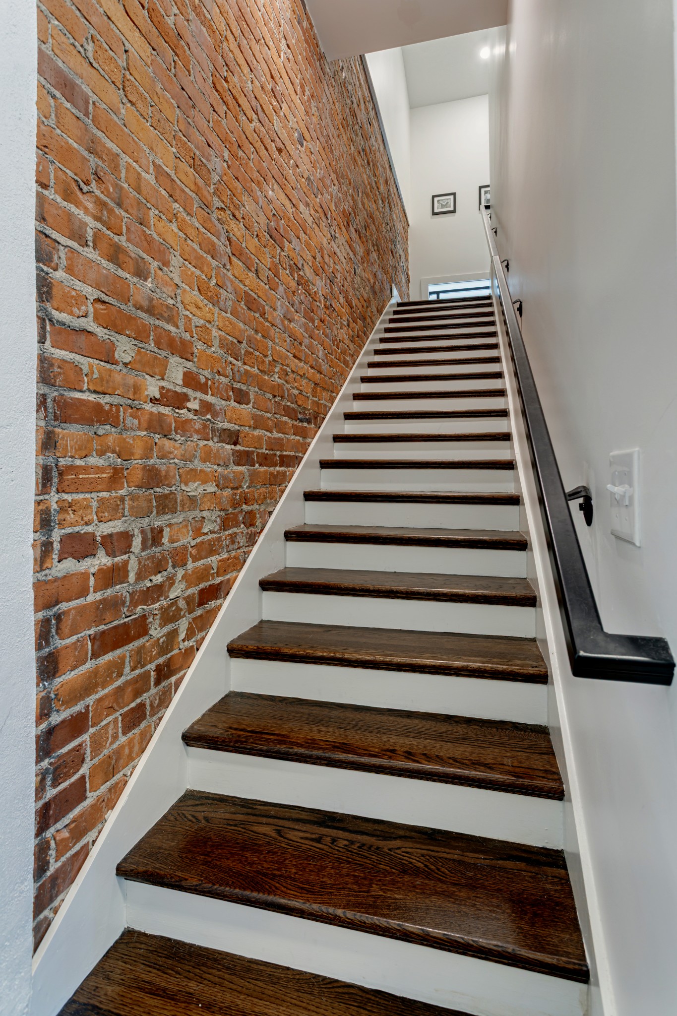 601 Madison St Property Photo 15
