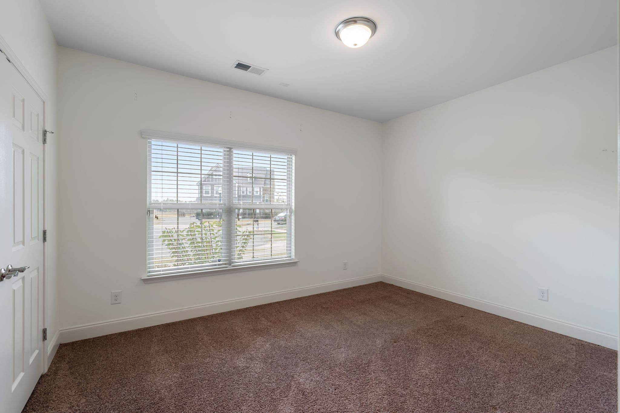 206 Brixham Ct Property Photo 15