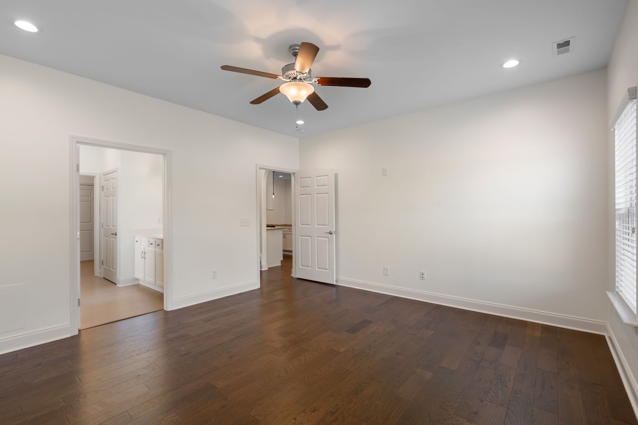 206 Brixham Ct Property Photo 17