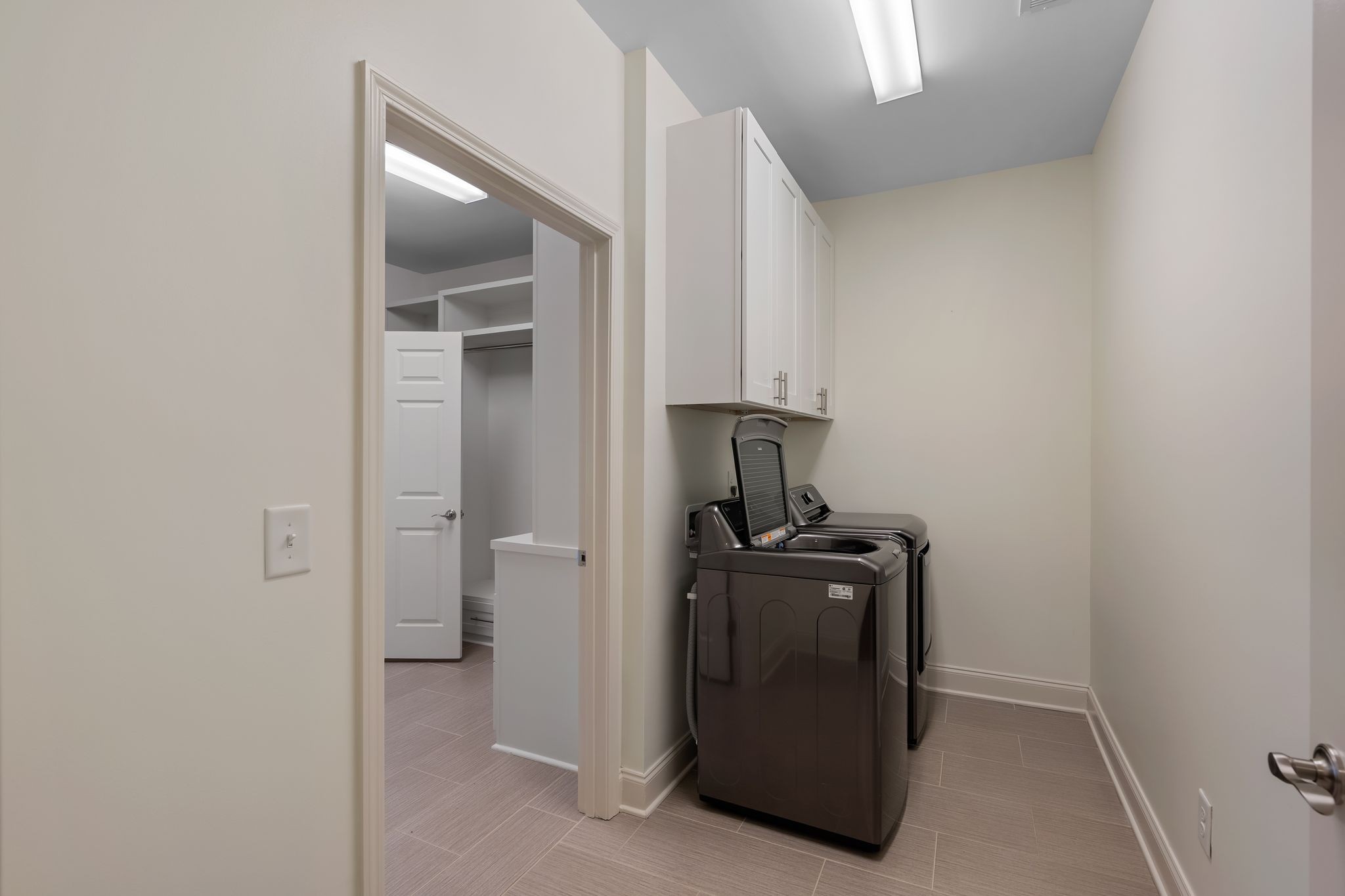 206 Brixham Ct Property Photo 18