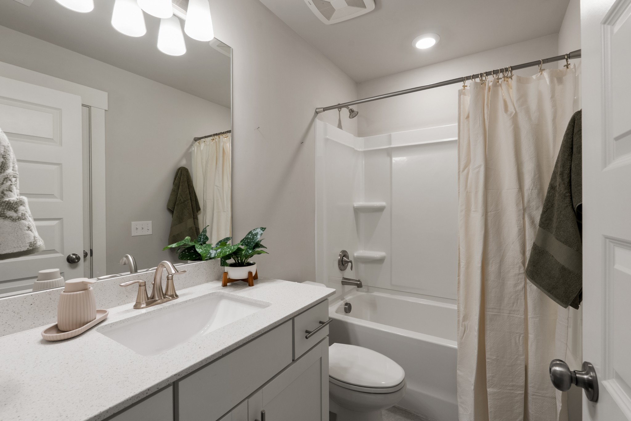 175 Picasso Cir Property Photo 36