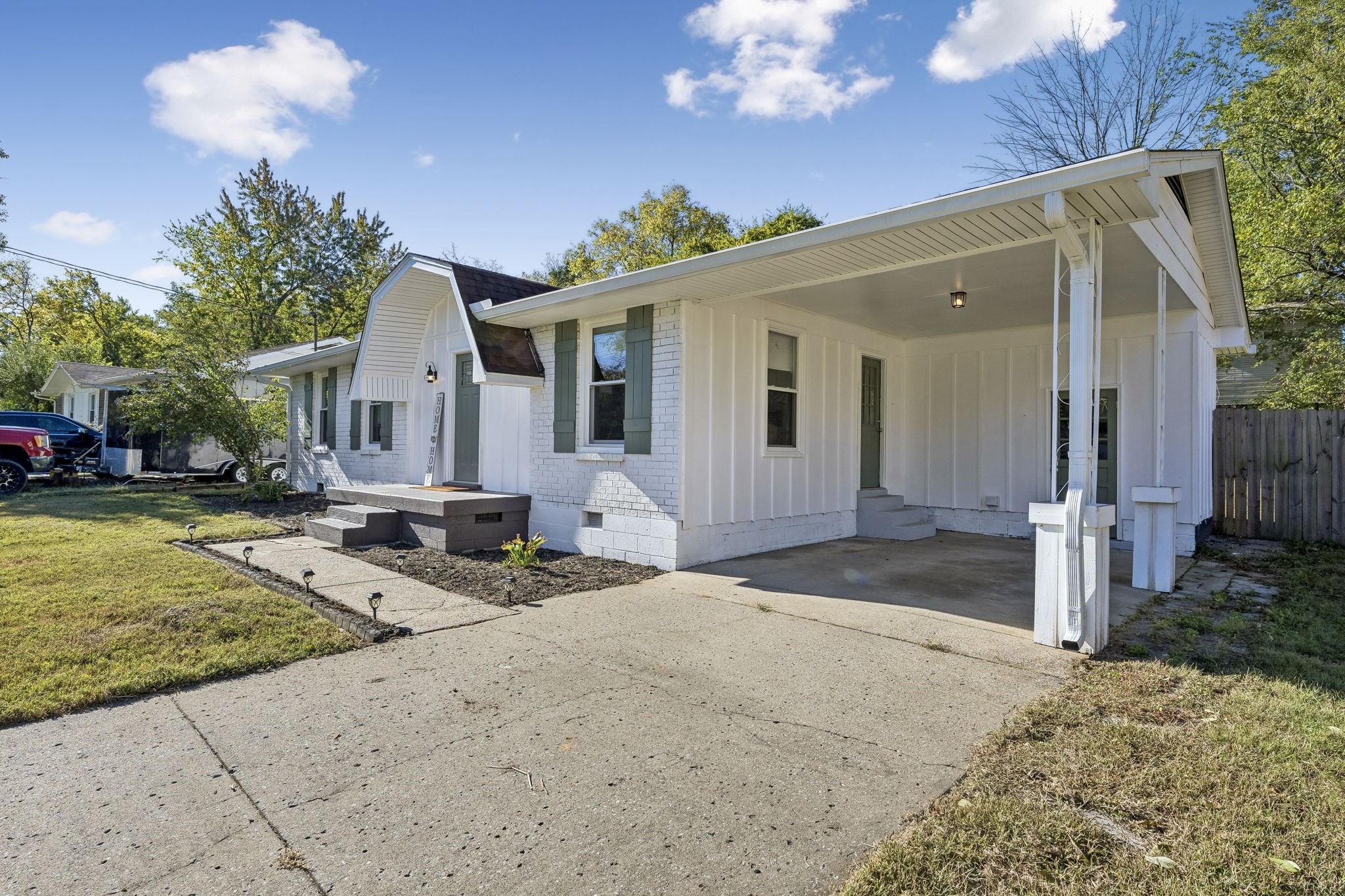 114 Brookside Dr Property Photo 3