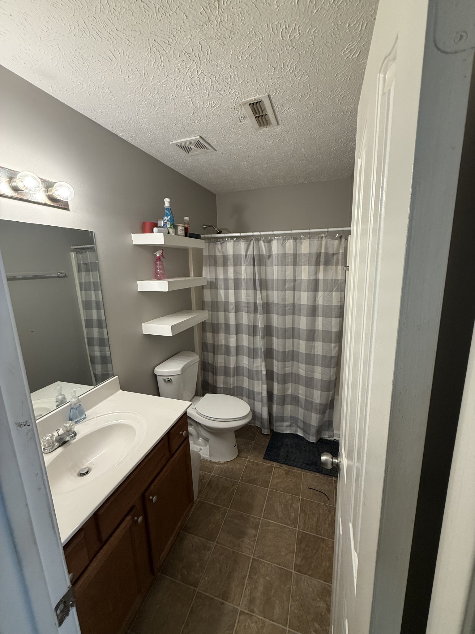 1518 Ballater Dr Property Photo 6