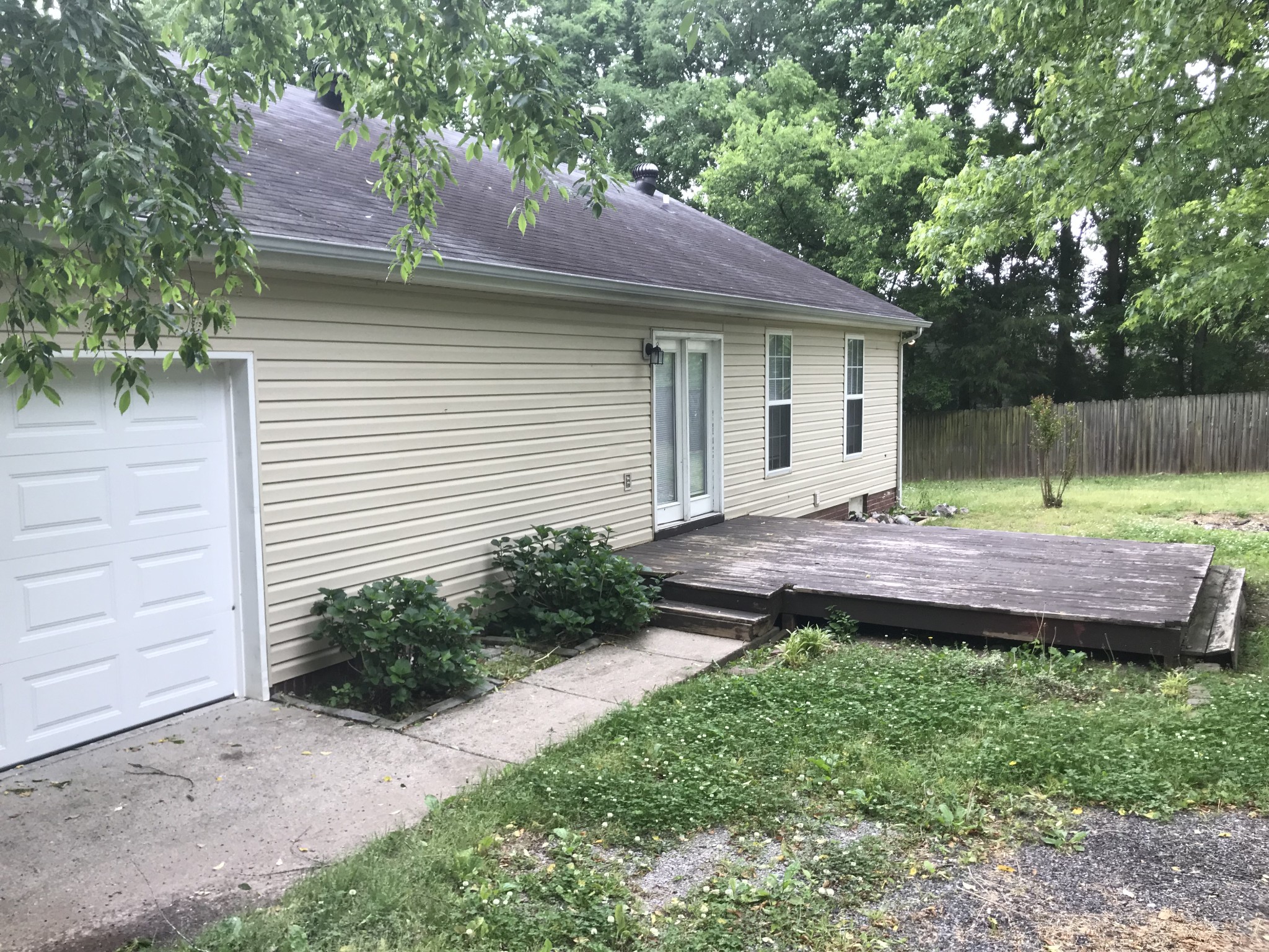 1097 Trice Rd Property Photo 5