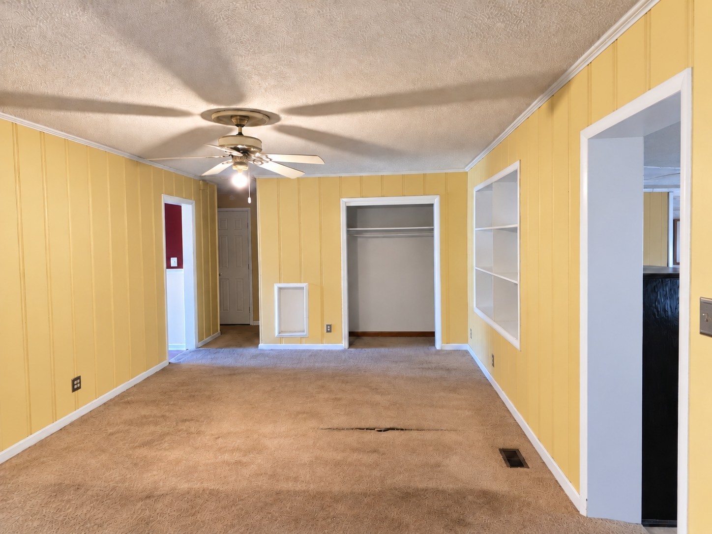 300 Edgewater Dr Property Photo 25