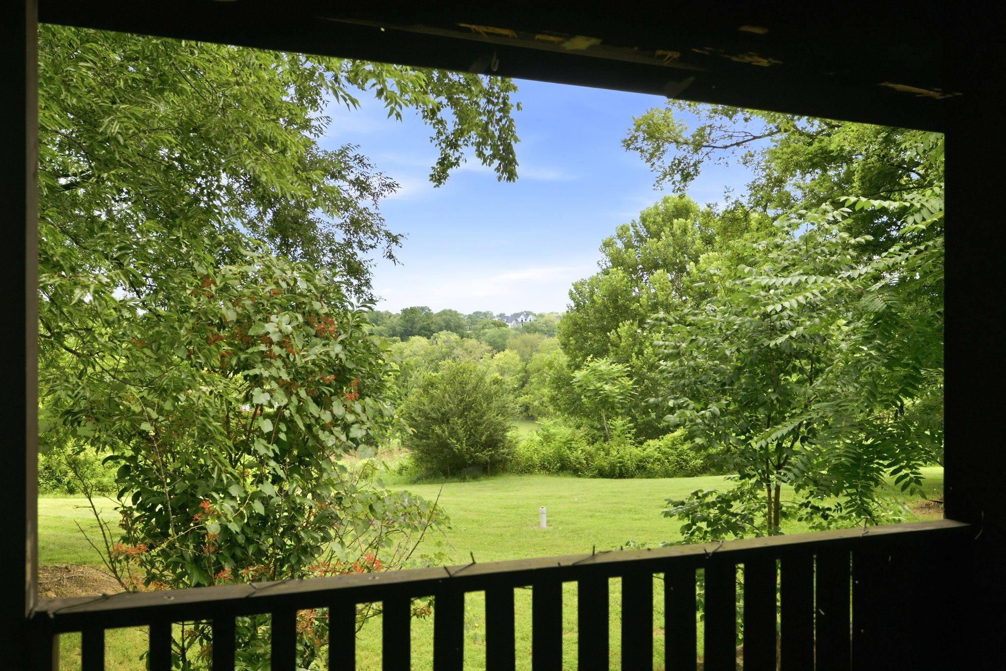 2425 Allisona Rd Property Photo 5
