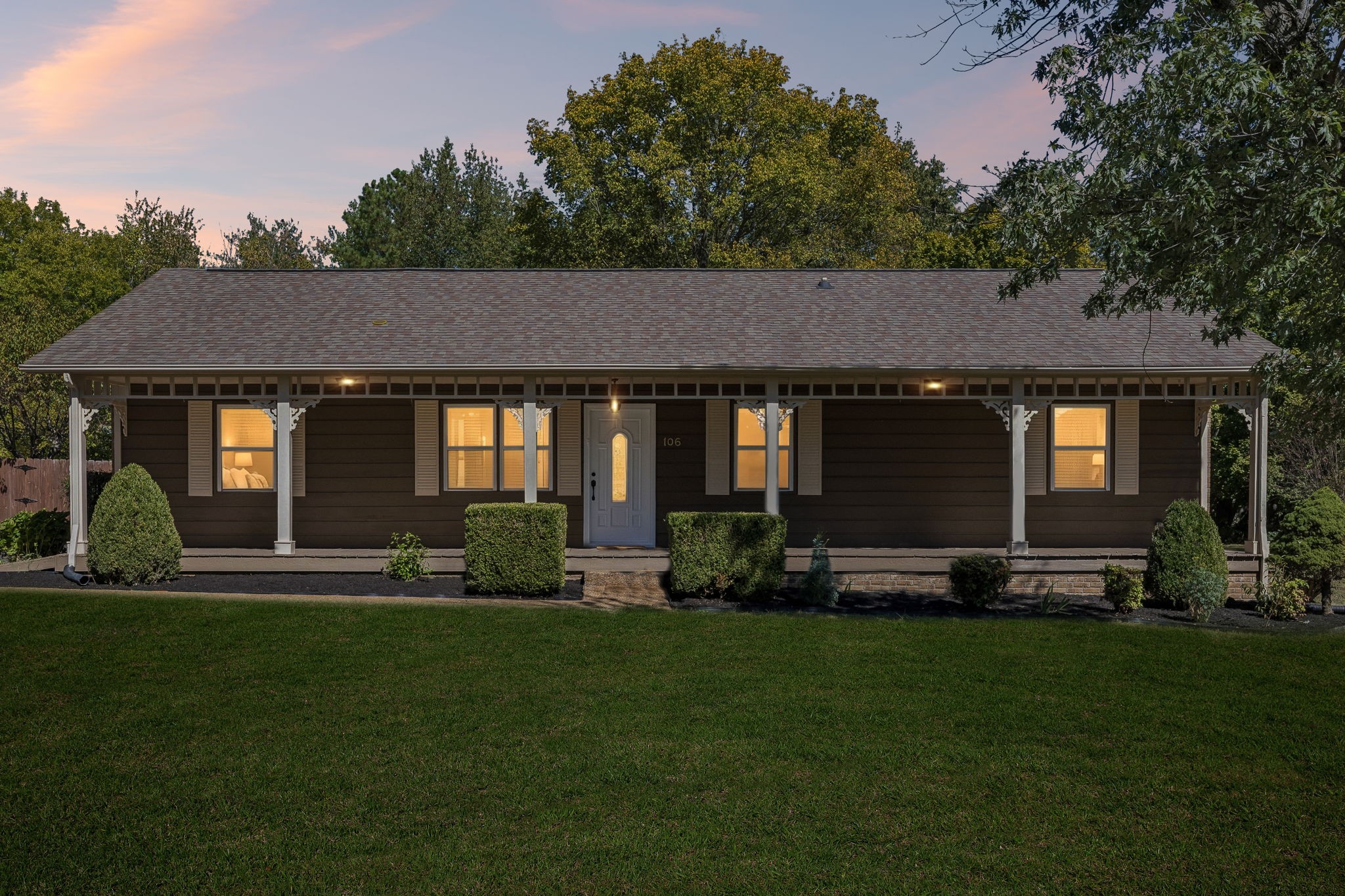 106 Brooklawn Dr Property Photo 1