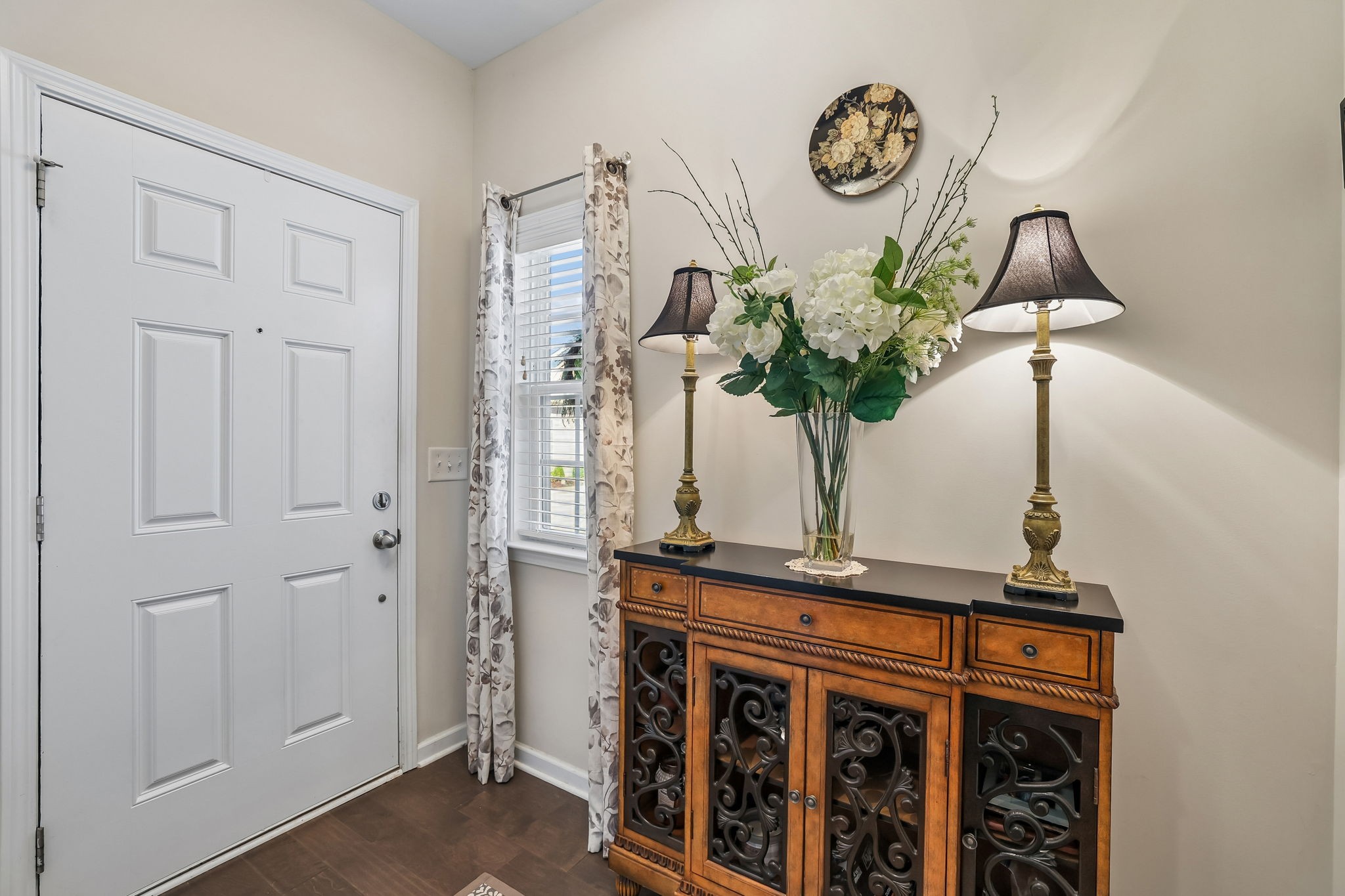 2353 Stonecenter Ln Property Photo 6