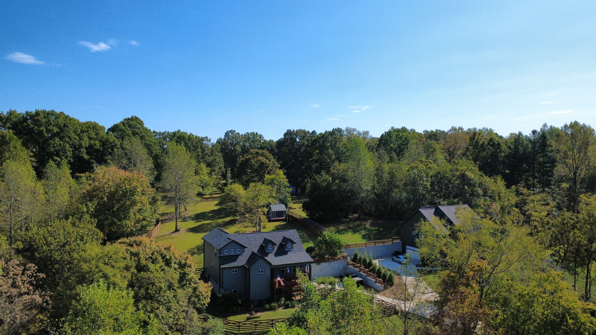 153 Lena Loop Property Photo 6