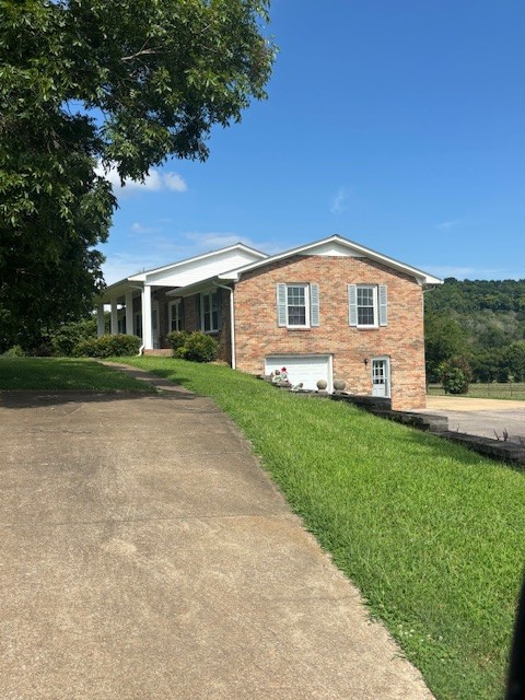 4801 Beech Hill Rd Property Photo 2