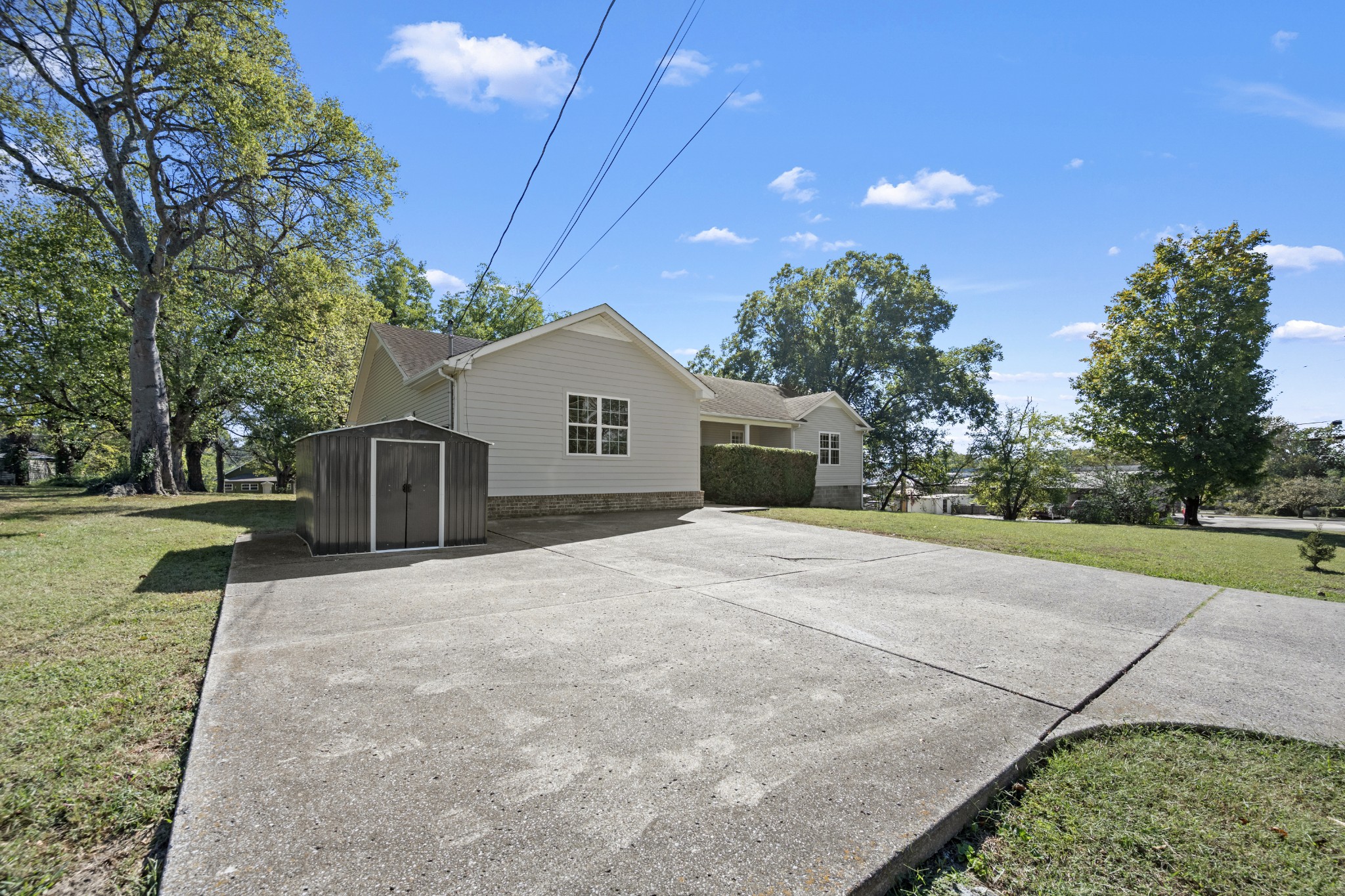 200 Broad St Property Photo 7
