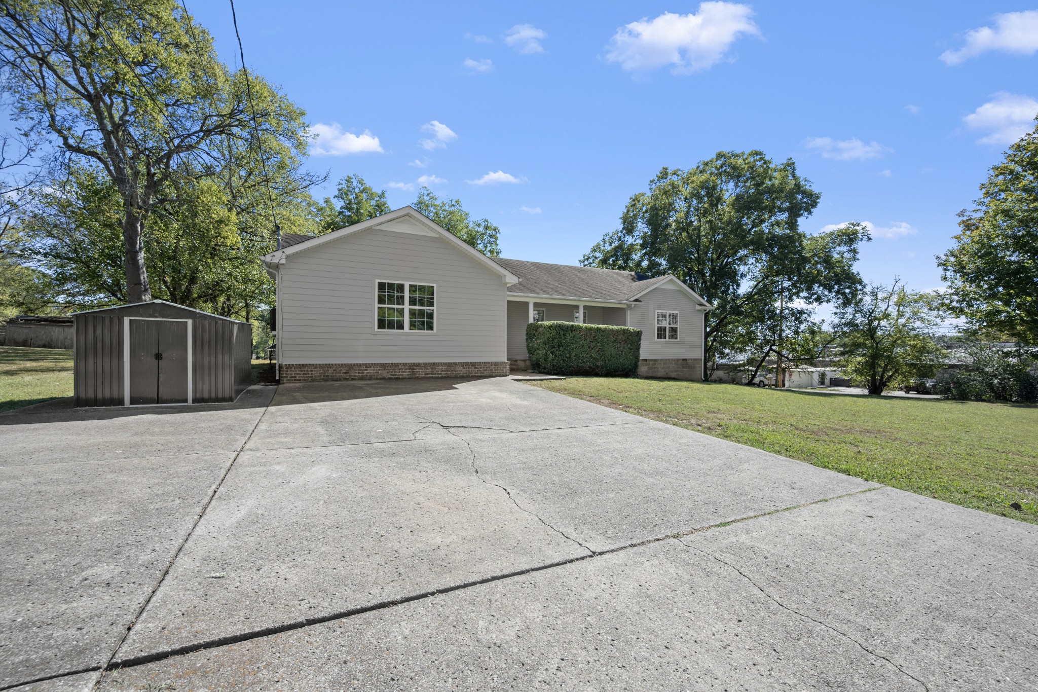 200 Broad St Property Photo 8