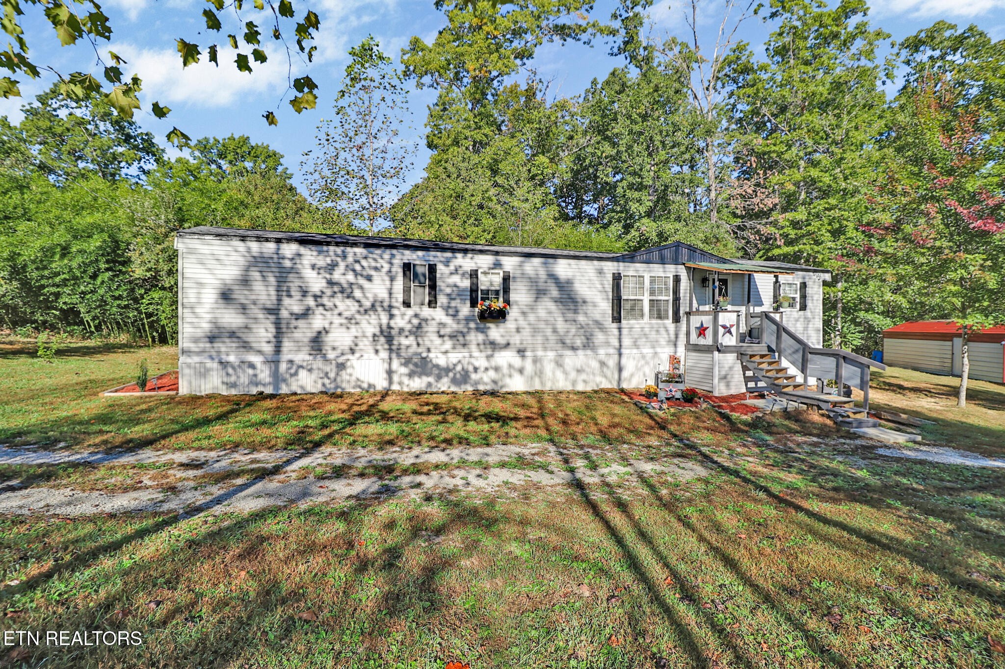 420 Oneida Lane Property Photo 6