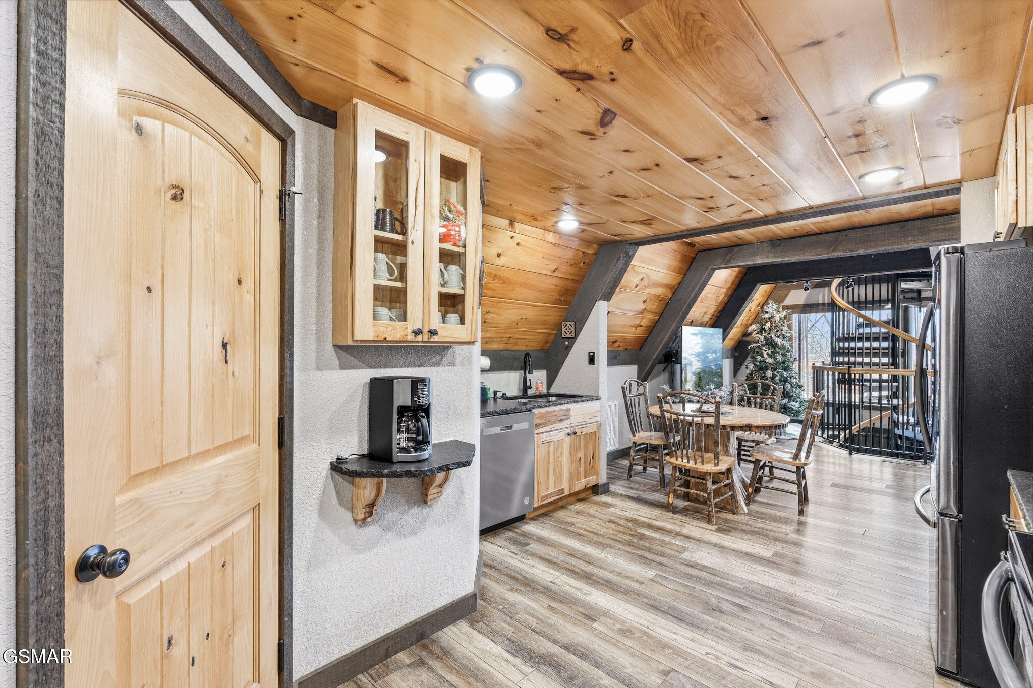 1508 Zurich Road Property Photo 10
