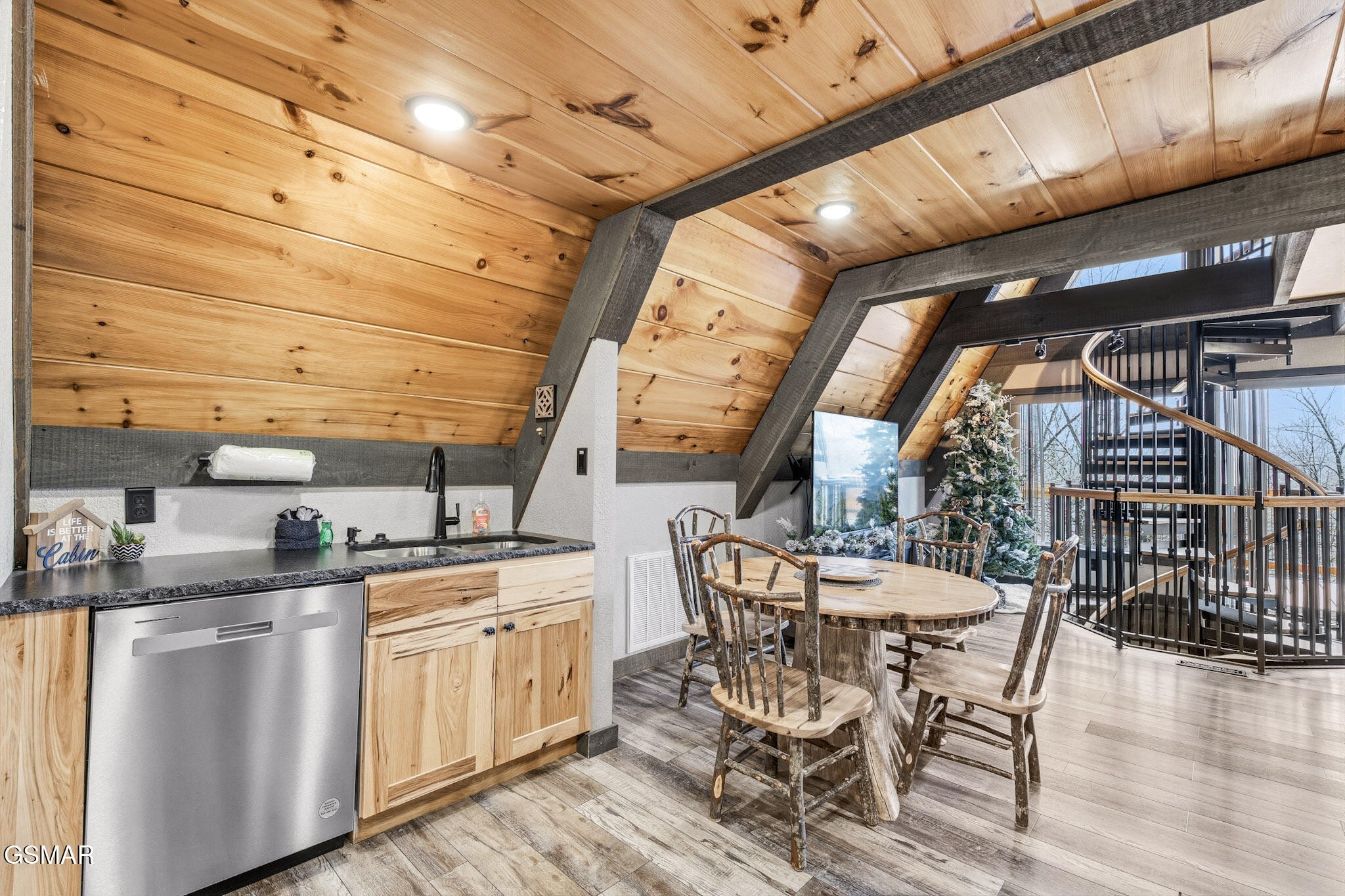 1508 Zurich Road Property Photo 12
