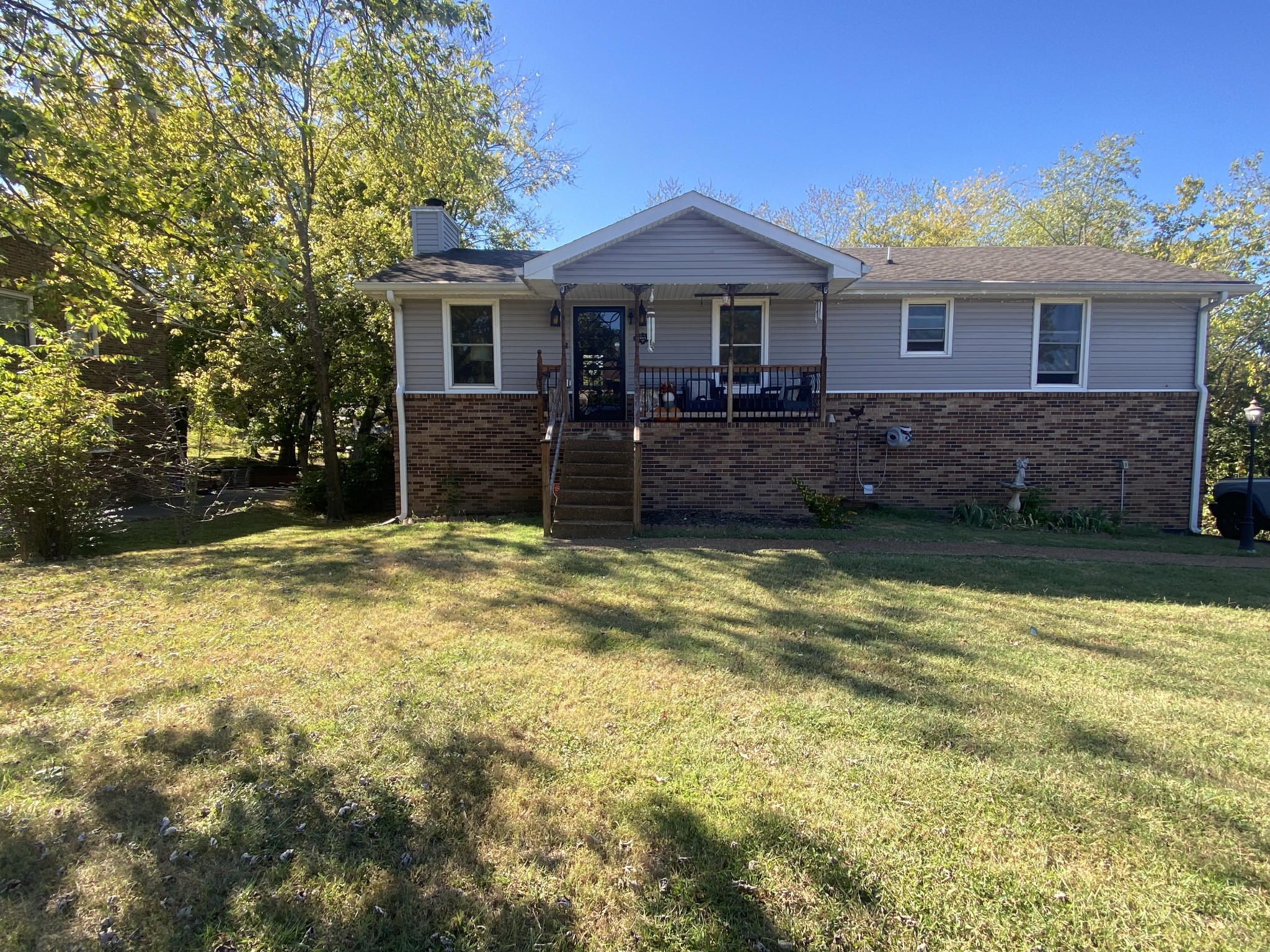 121 Overlook Dr