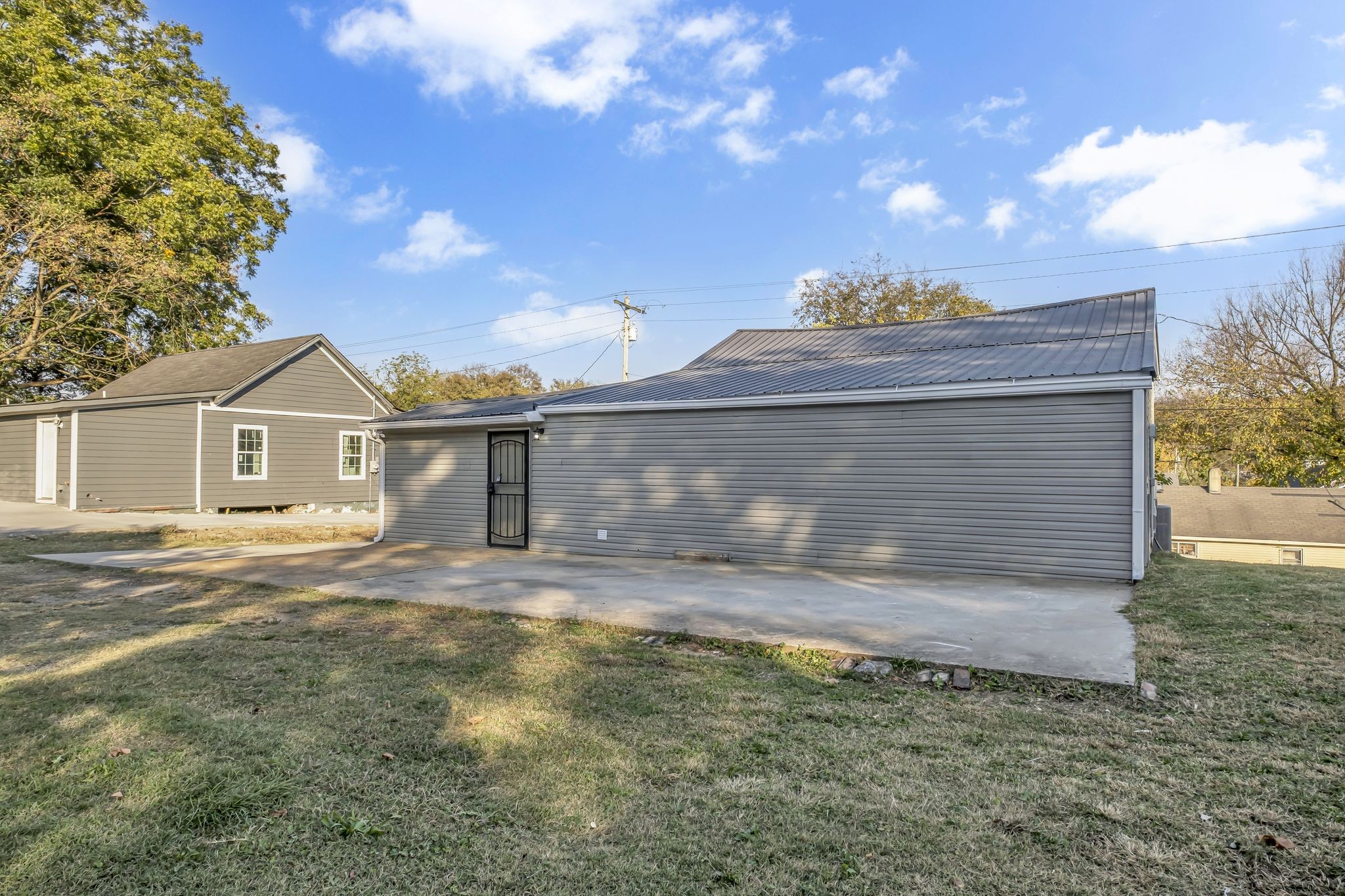 403 Carpenter St Property Photo 31