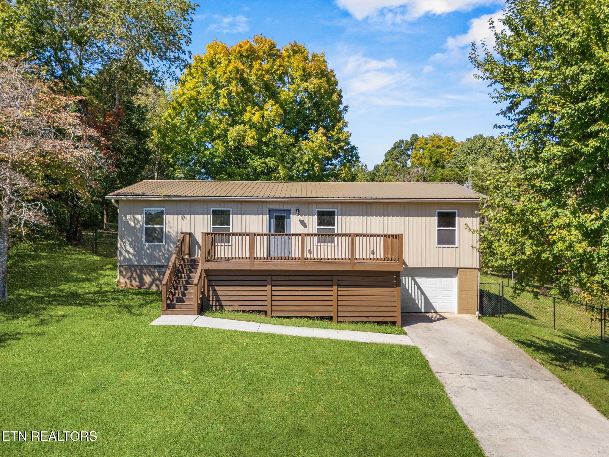 116 Channel Drive Property Photo 1
