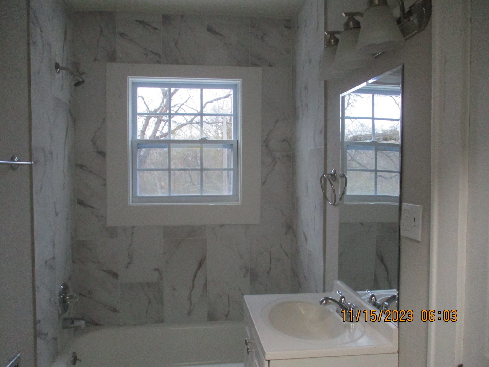 1236 W Commerce St, W Property Photo 9