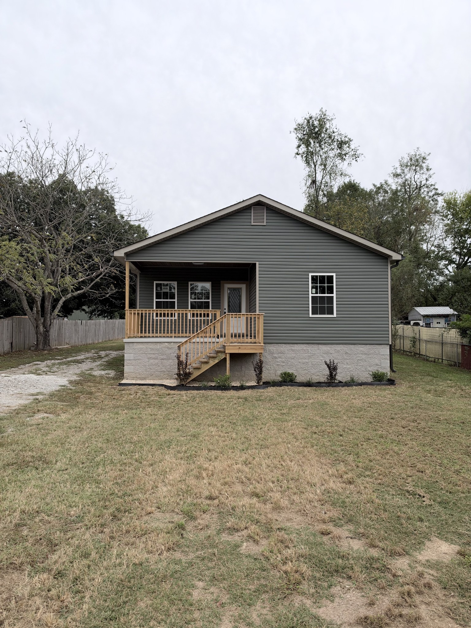 406 Winding Way Property Photo 1