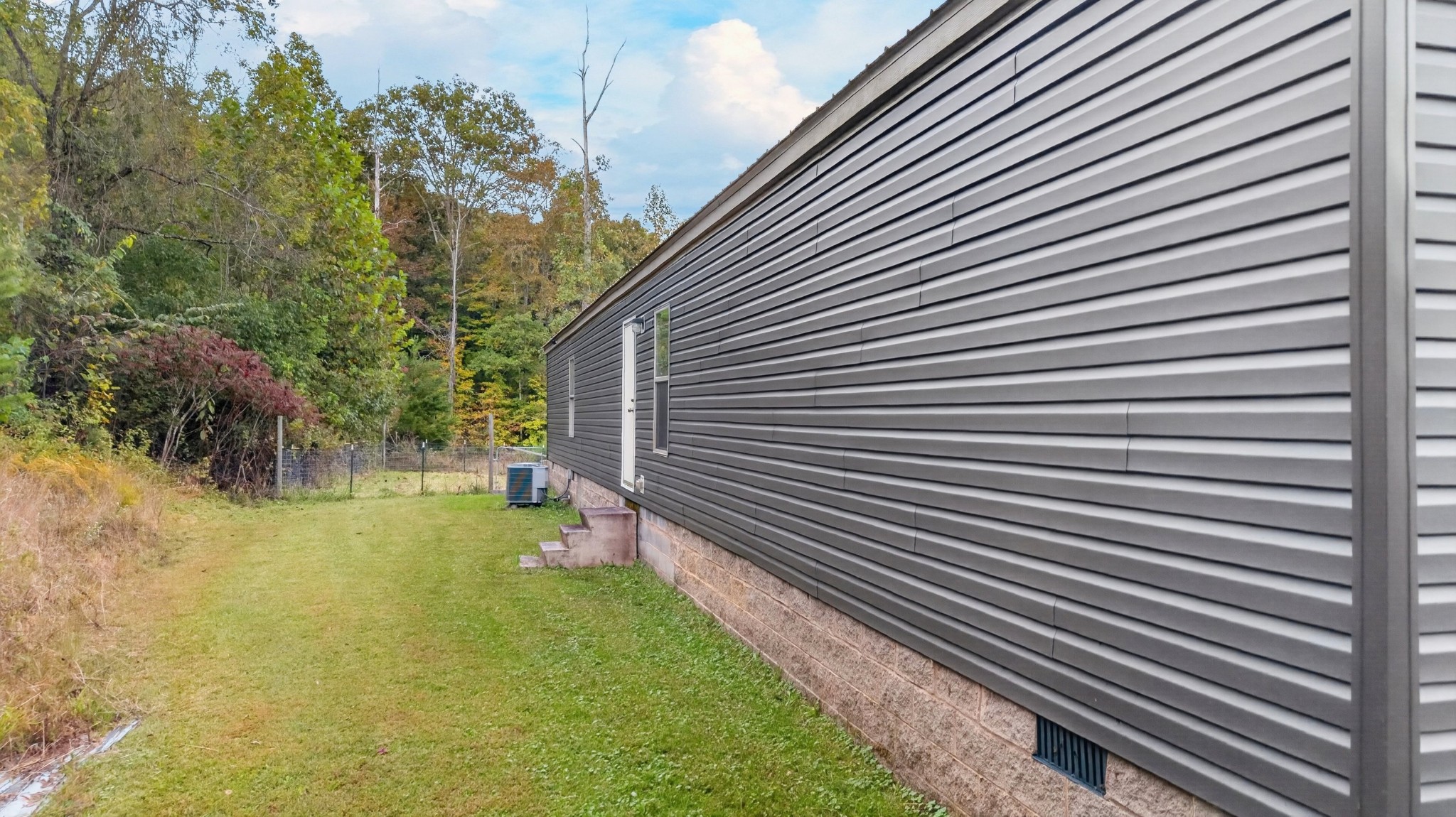 2501 Upper Caney Valley Rd Property Photo 3