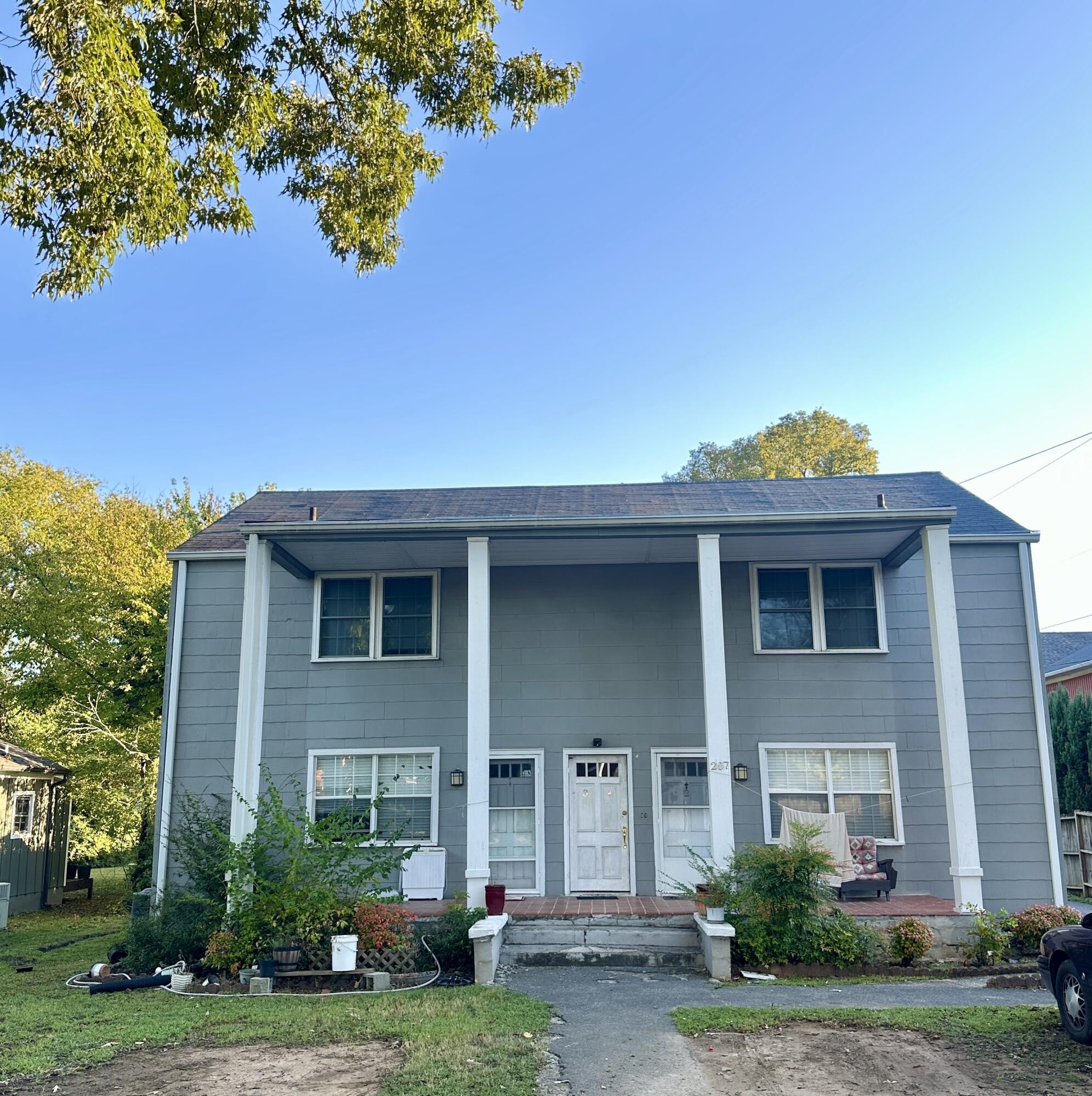 207 Memorial Drive Property Photo 1