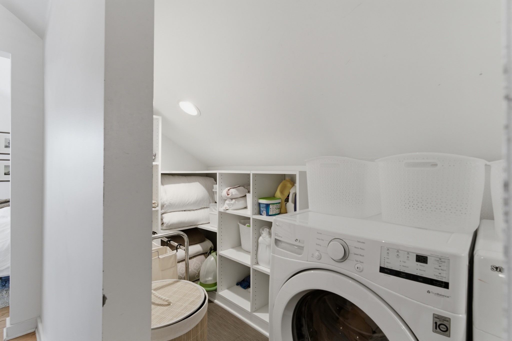 929 Lawrence Property Photo 30