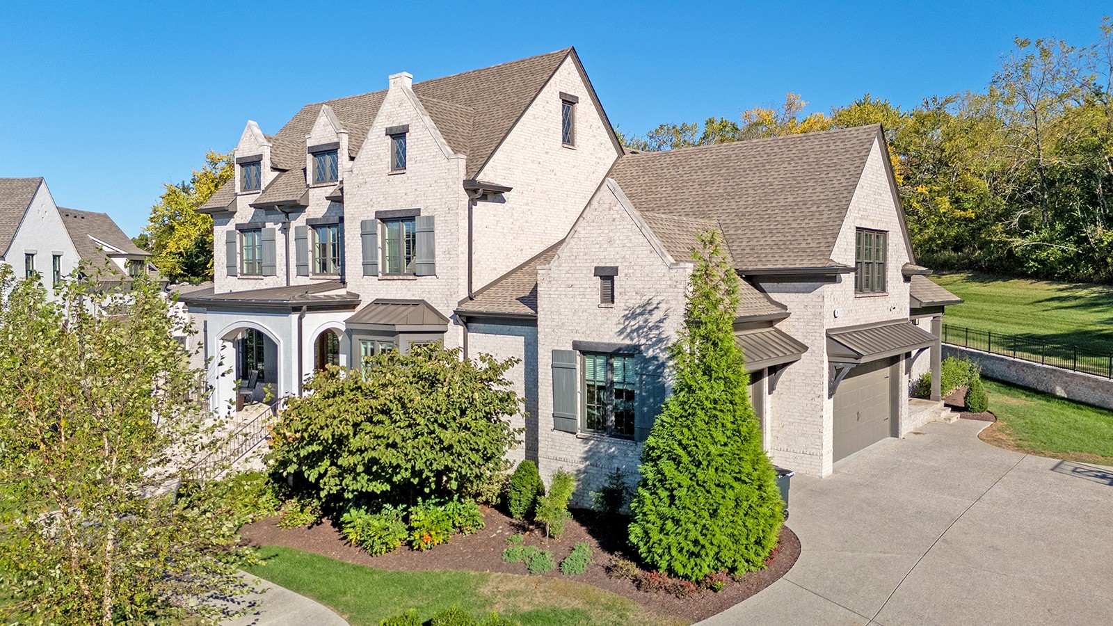 9265 Berwyn Ct Property Photo 4
