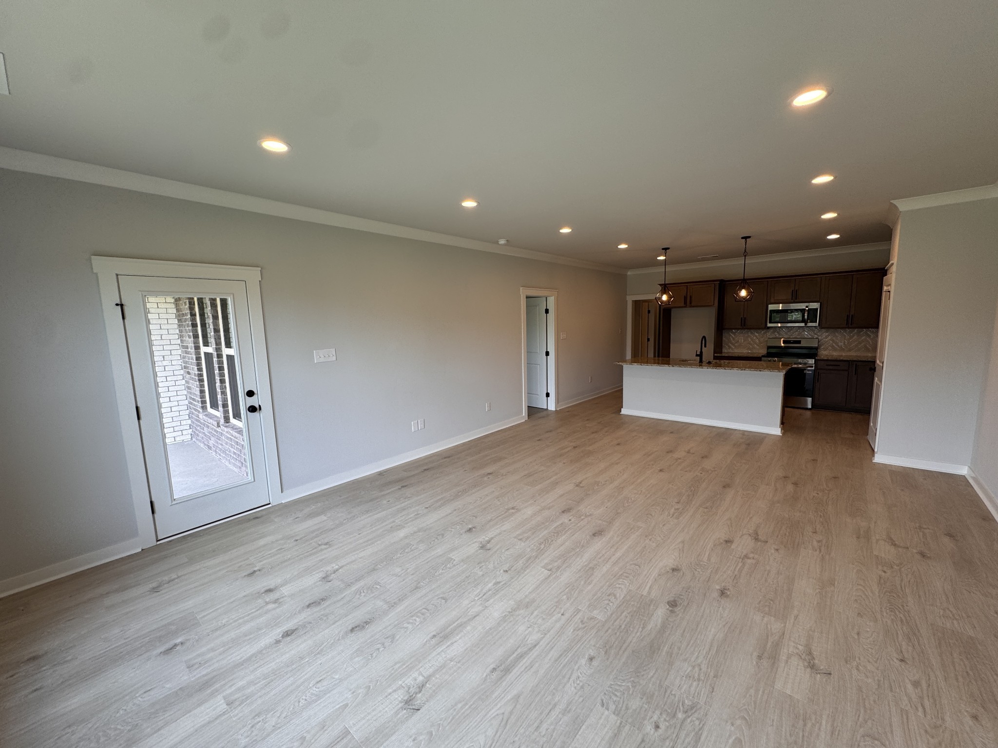 520 W Foxrun Property Photo 9