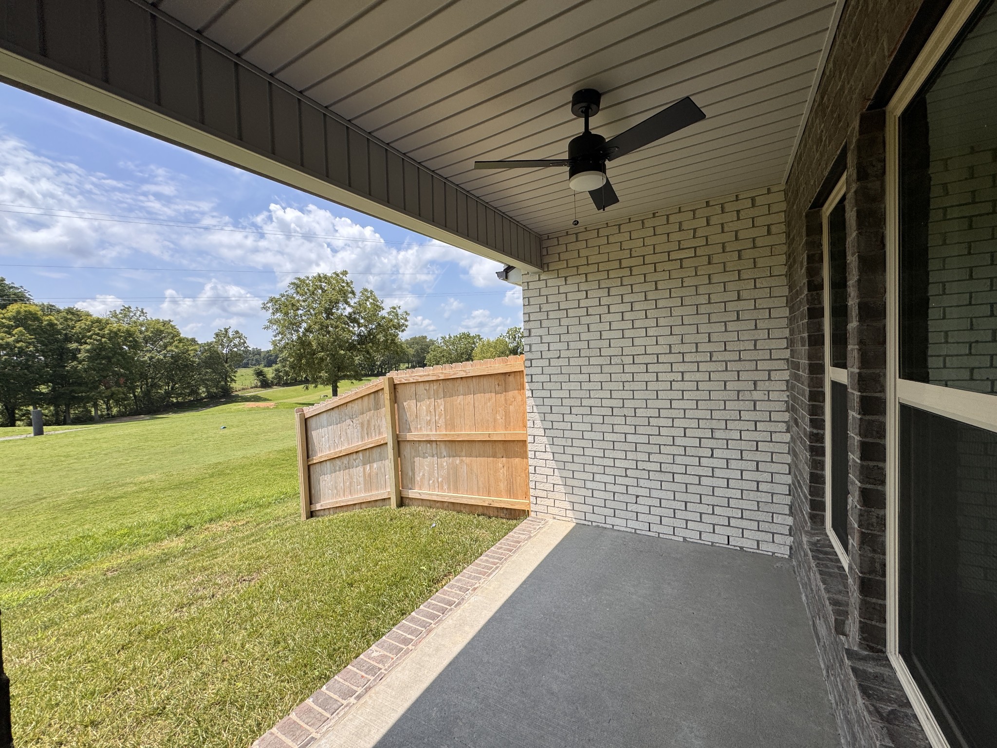 520 W Foxrun Property Photo 10