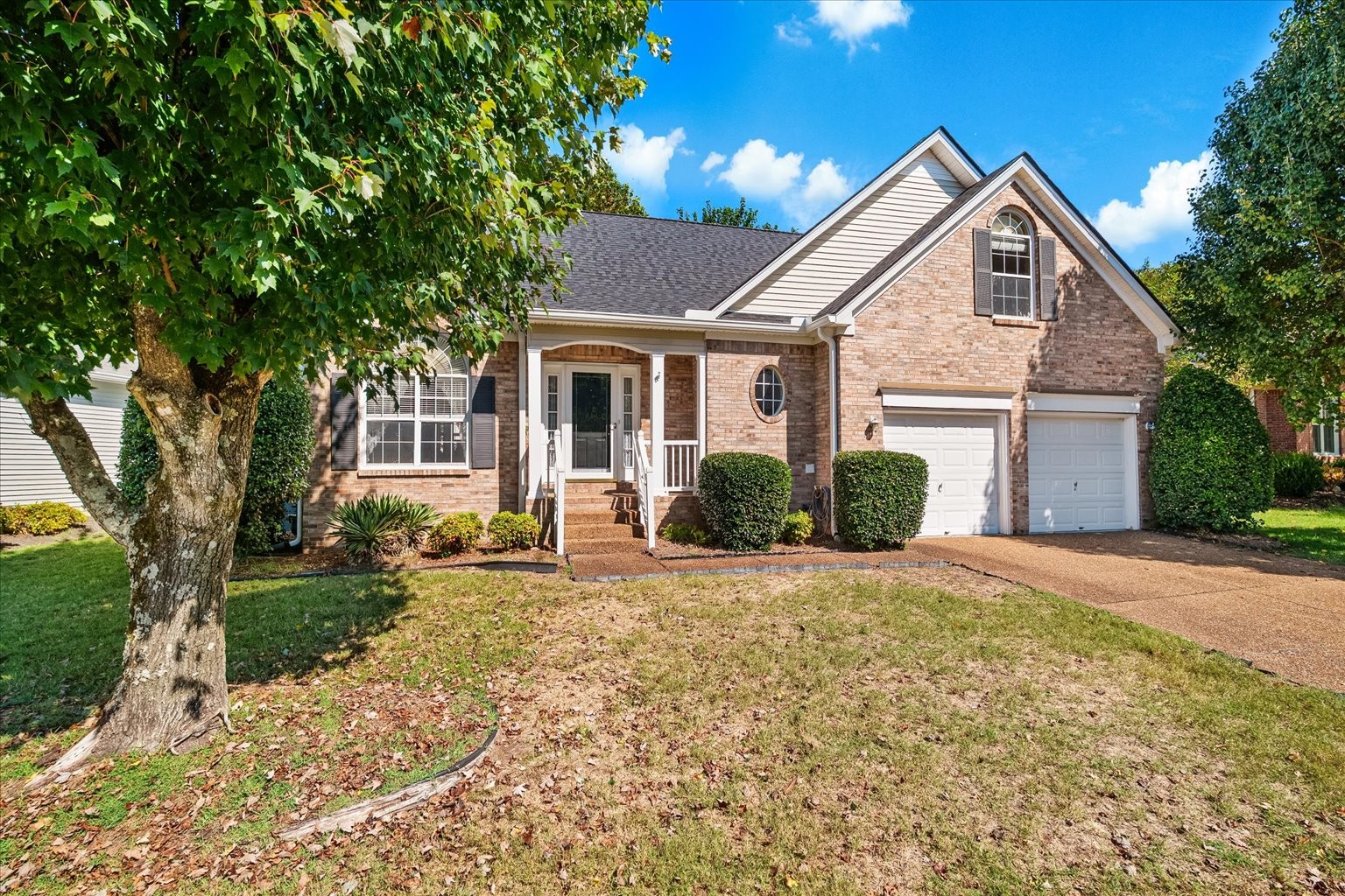 453 Essex Park Cir Property Photo 1