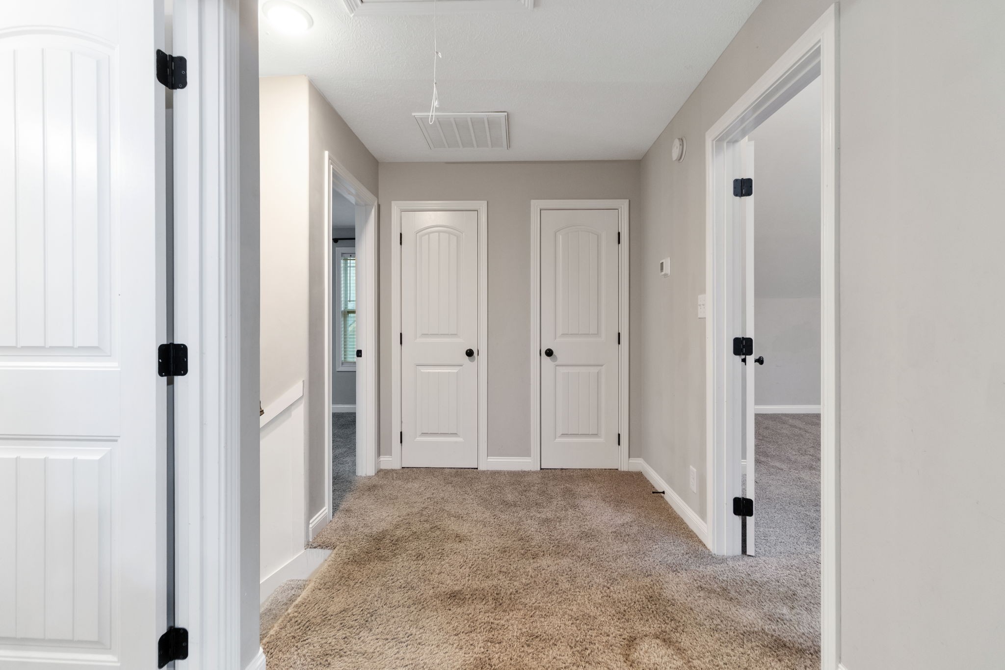 1072 Chagford Dr Property Photo 35