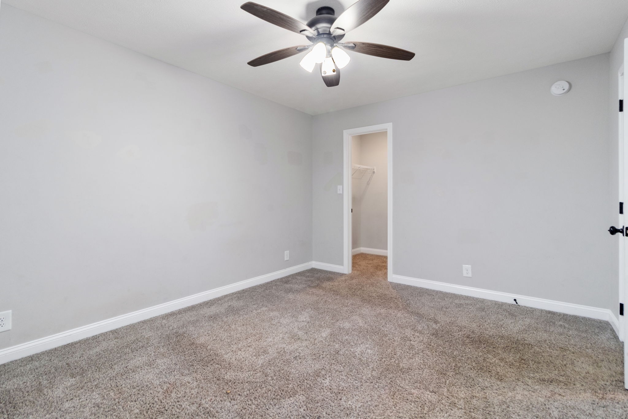 1072 Chagford Dr Property Photo 38