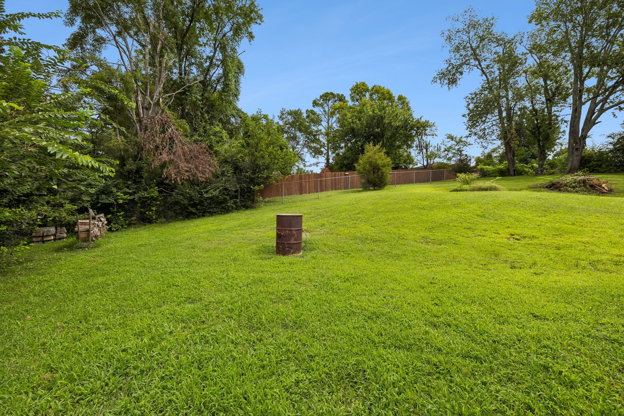 708 Glen Oaks Dr Property Photo 45