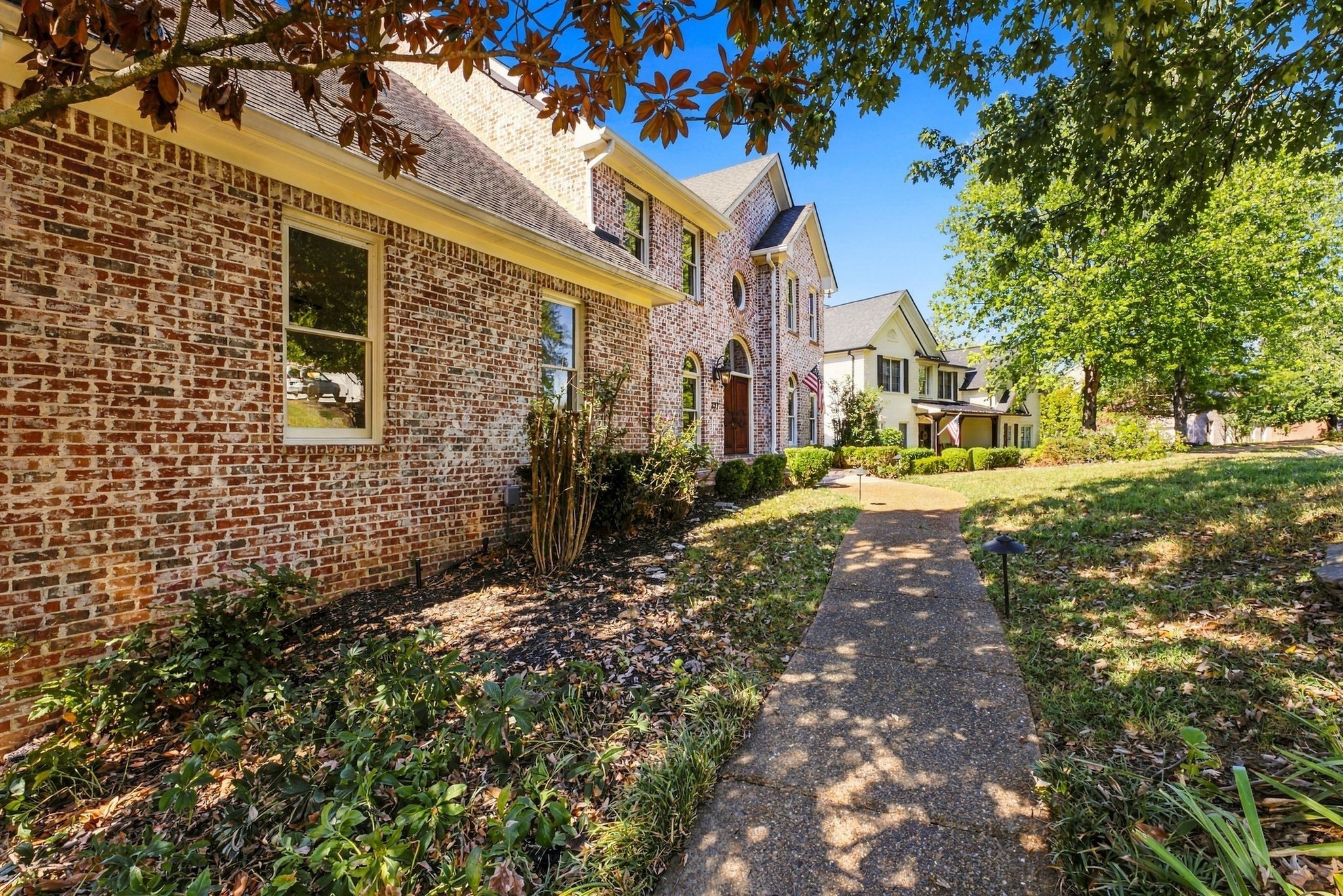 237 Halberton Dr Property Photo 4
