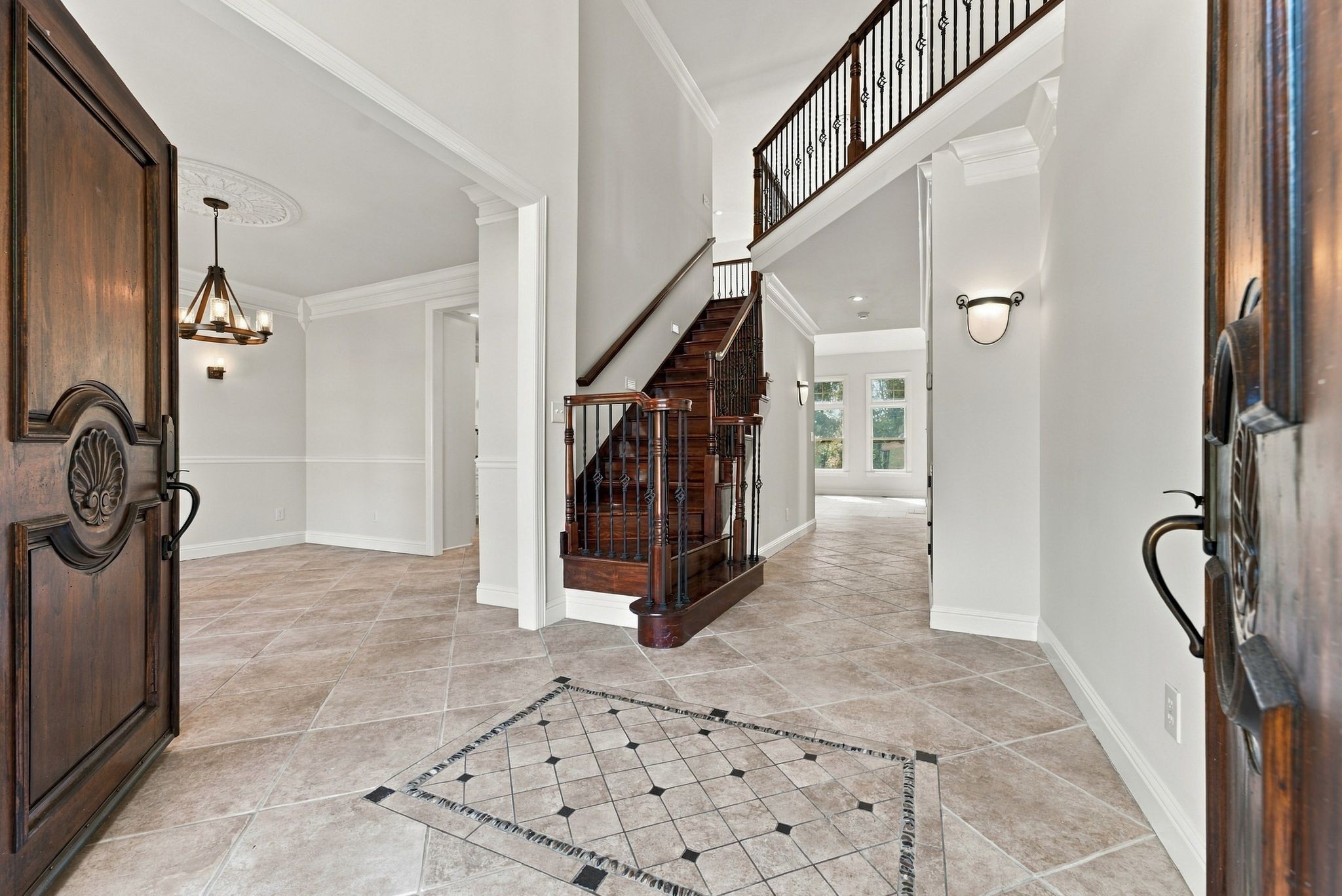 237 Halberton Dr Property Photo 8