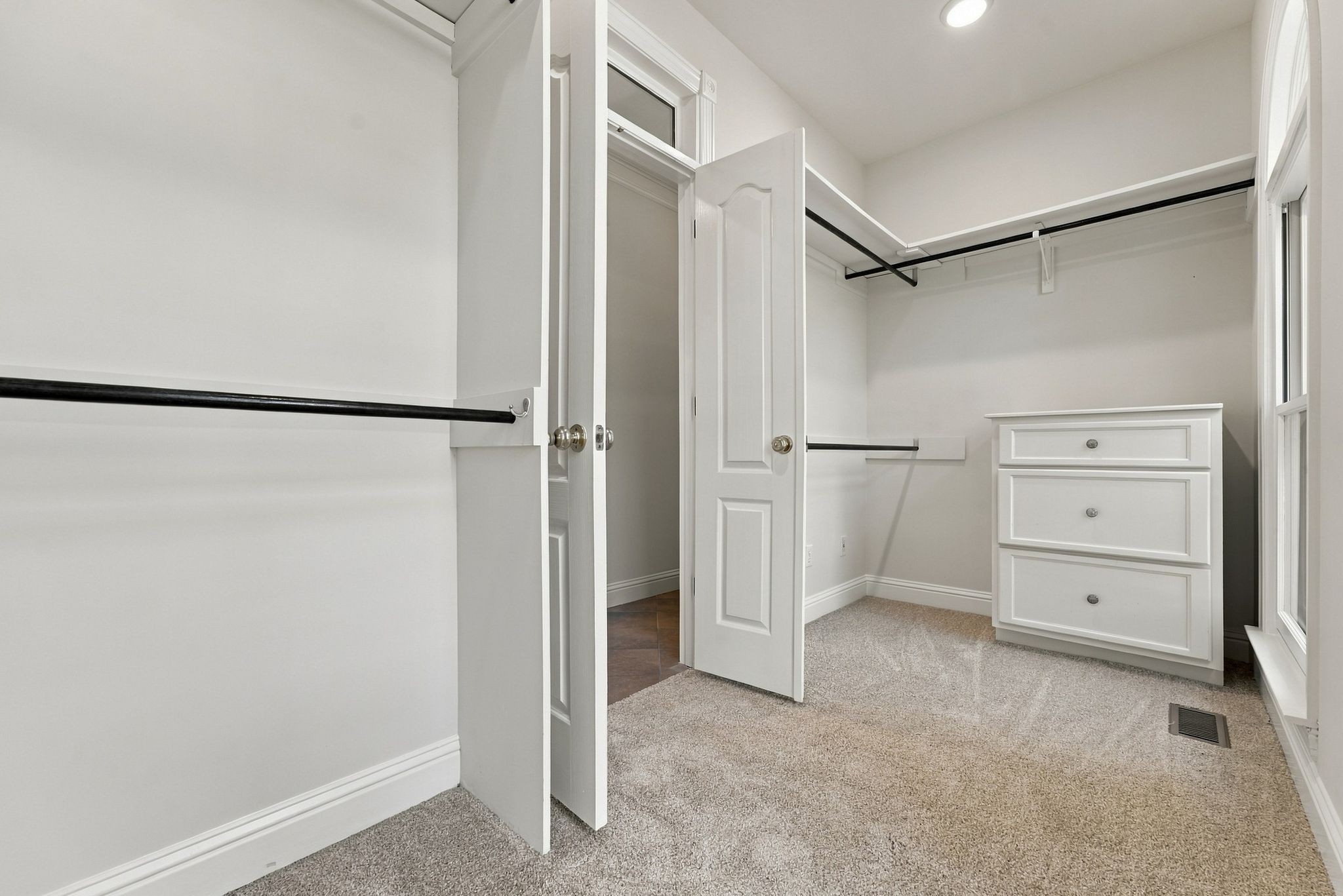 237 Halberton Dr Property Photo 41