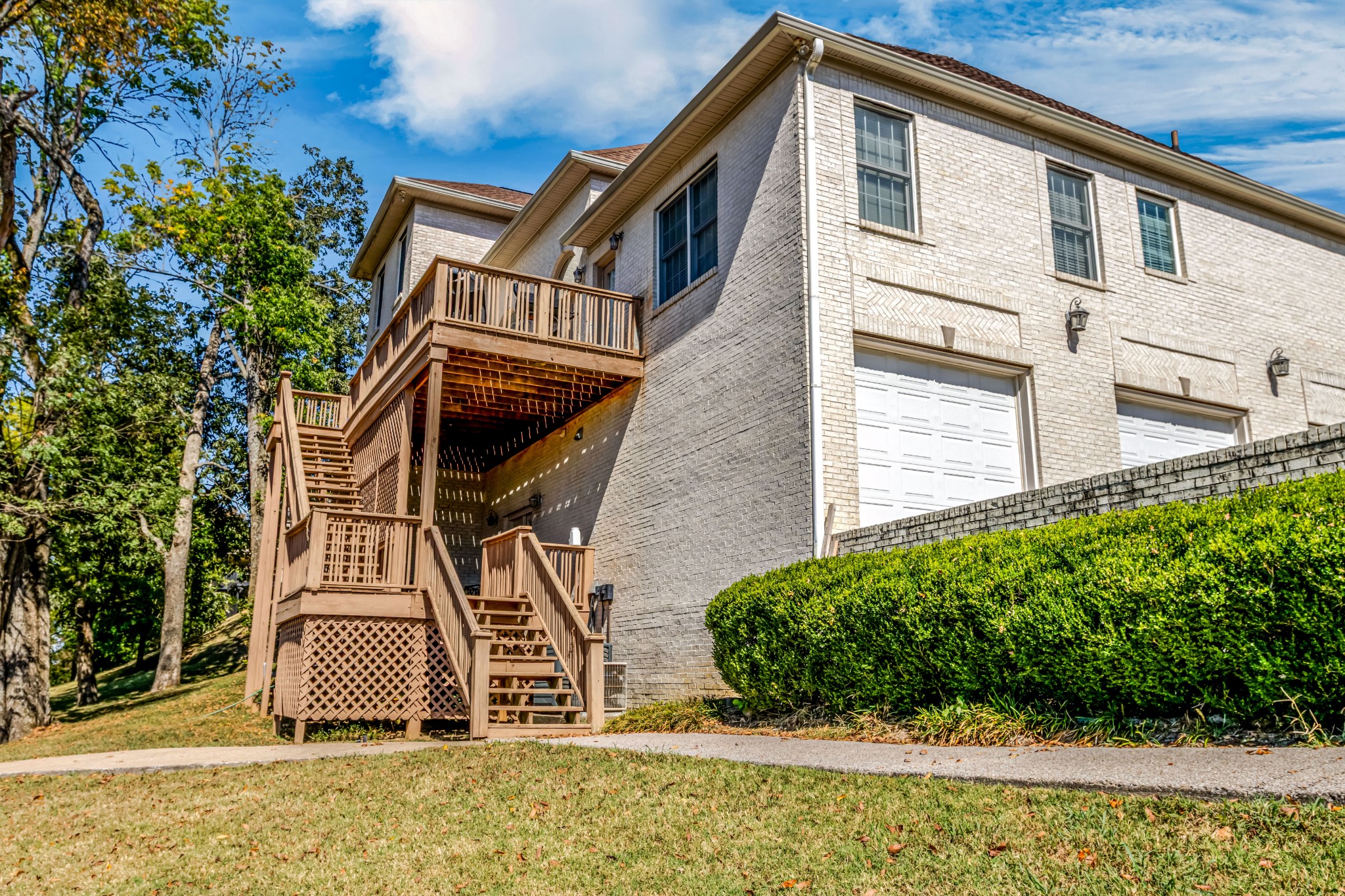 8105 Chaseview Ct Property Photo 6