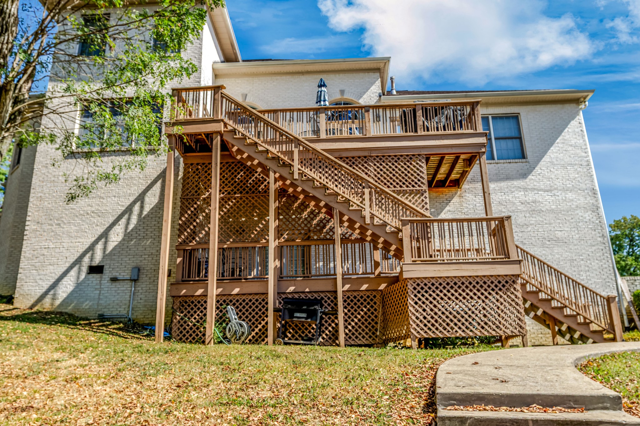 8105 Chaseview Ct Property Photo 8
