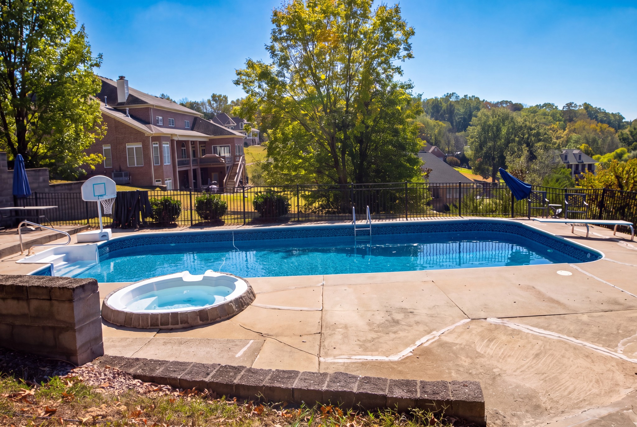 8105 Chaseview Ct Property Photo 15