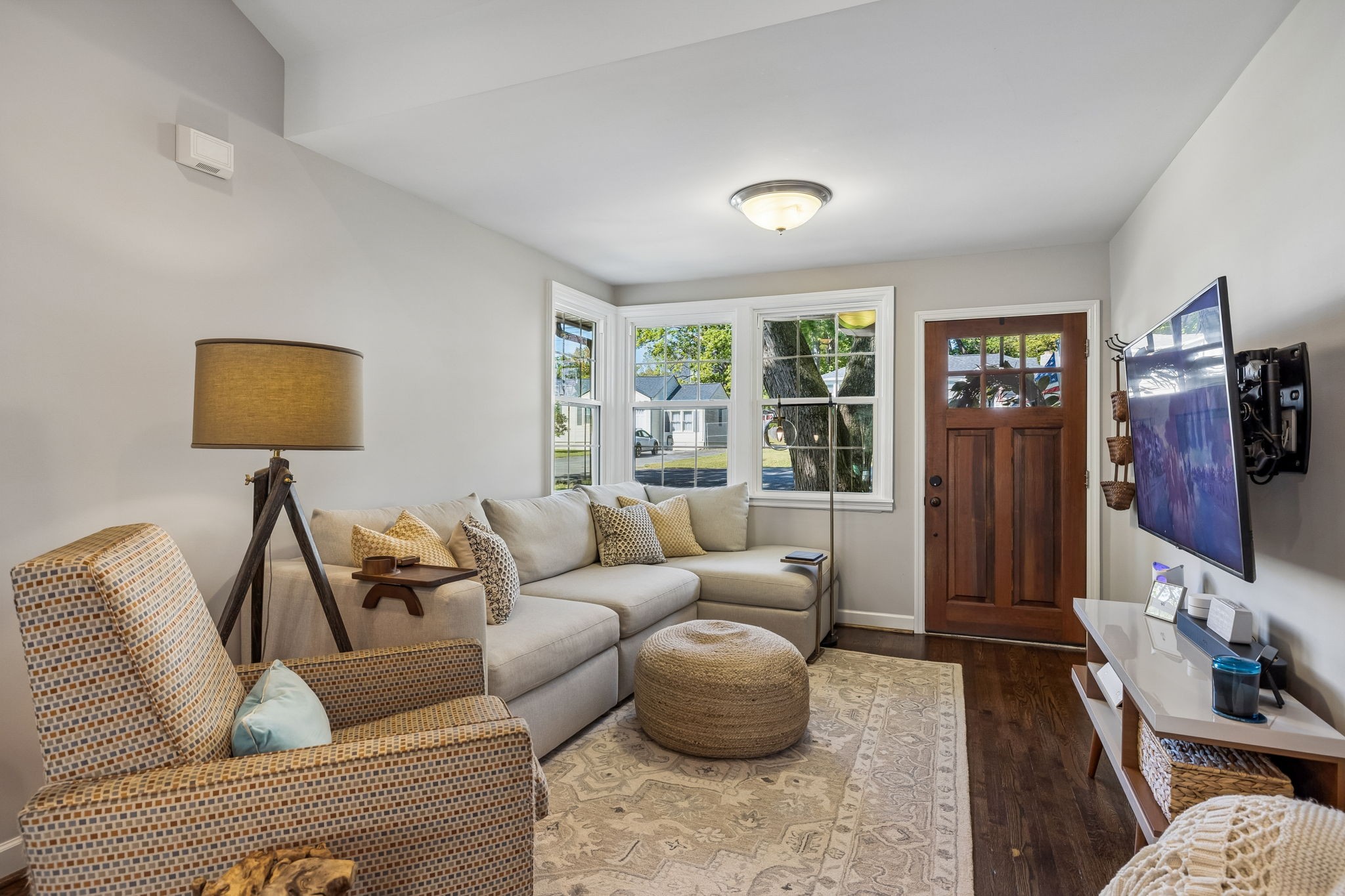 3812 Inglewood Cir, N Property Photo 4