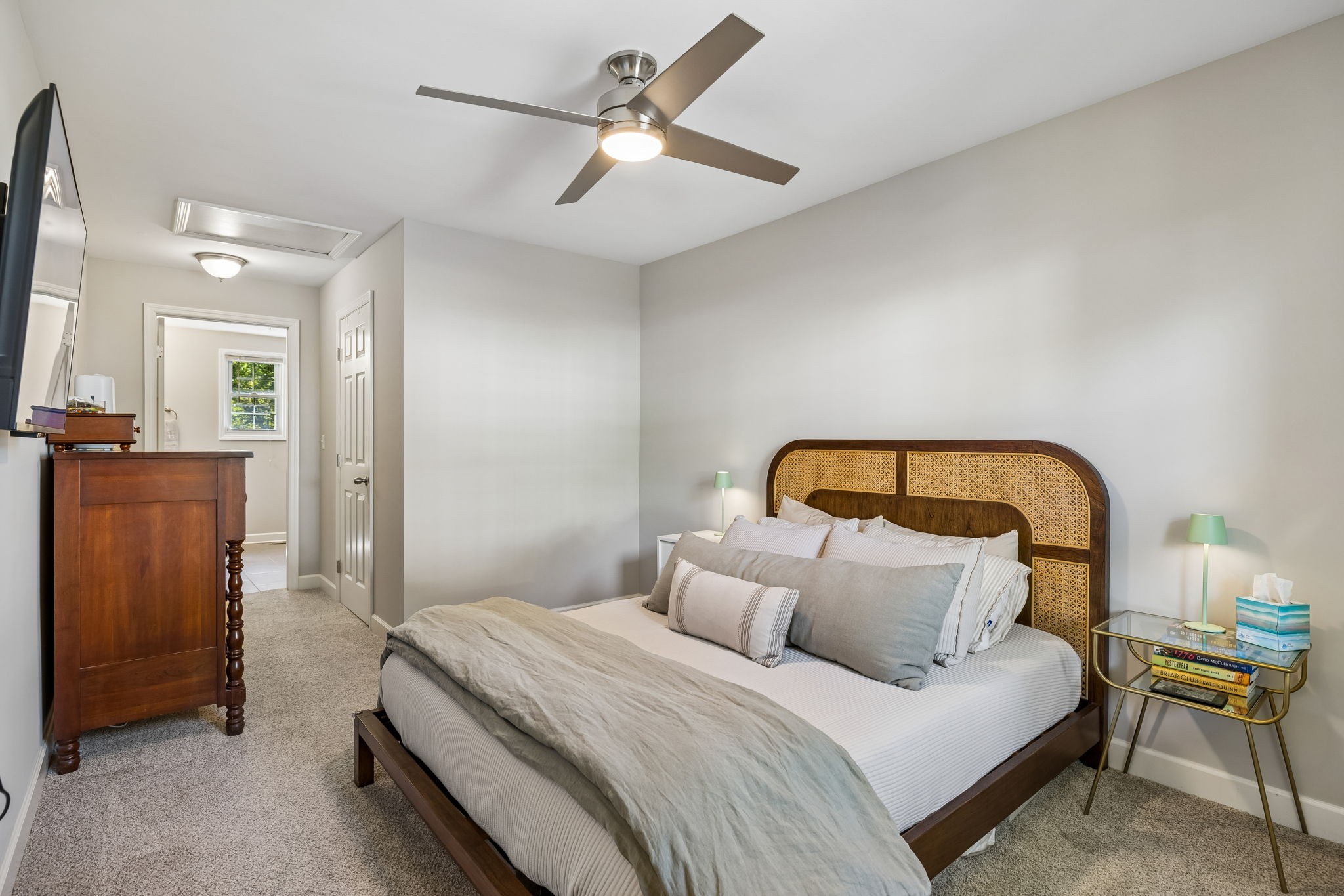 3812 Inglewood Cir, N Property Photo 18