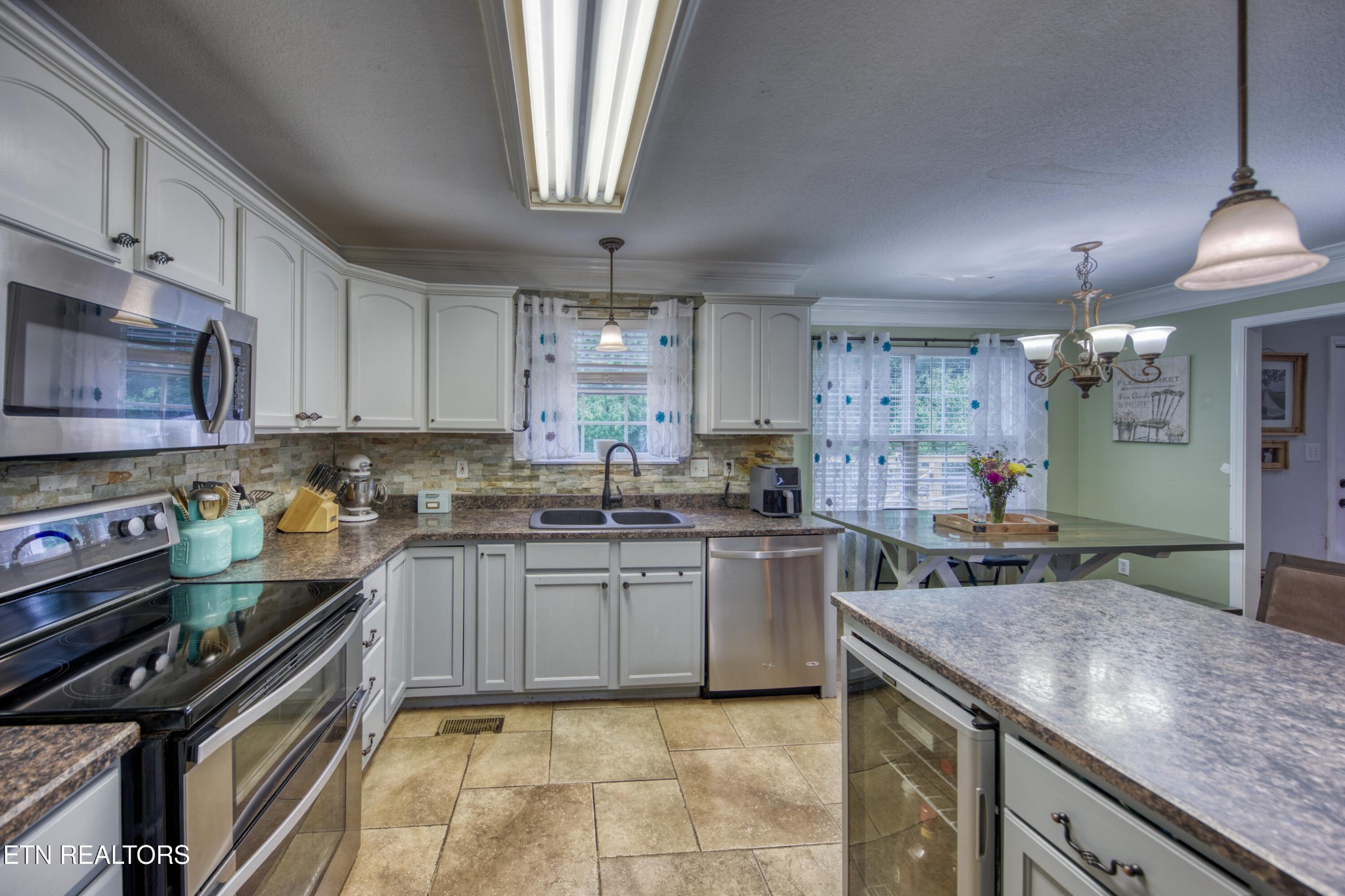 2510 Fernbank Rd Property Photo 7