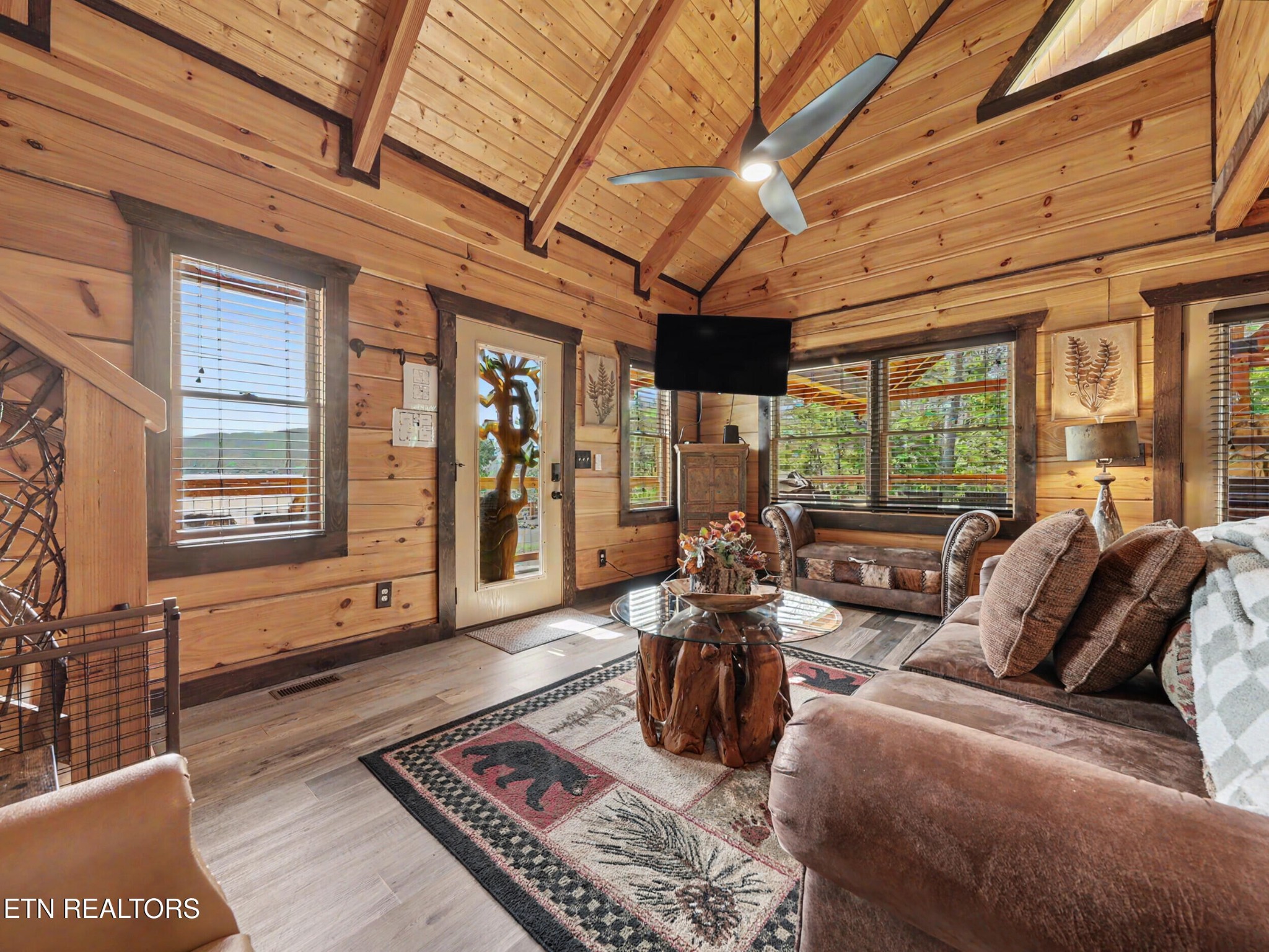 1448 Red Cedar Lane Property Photo 7