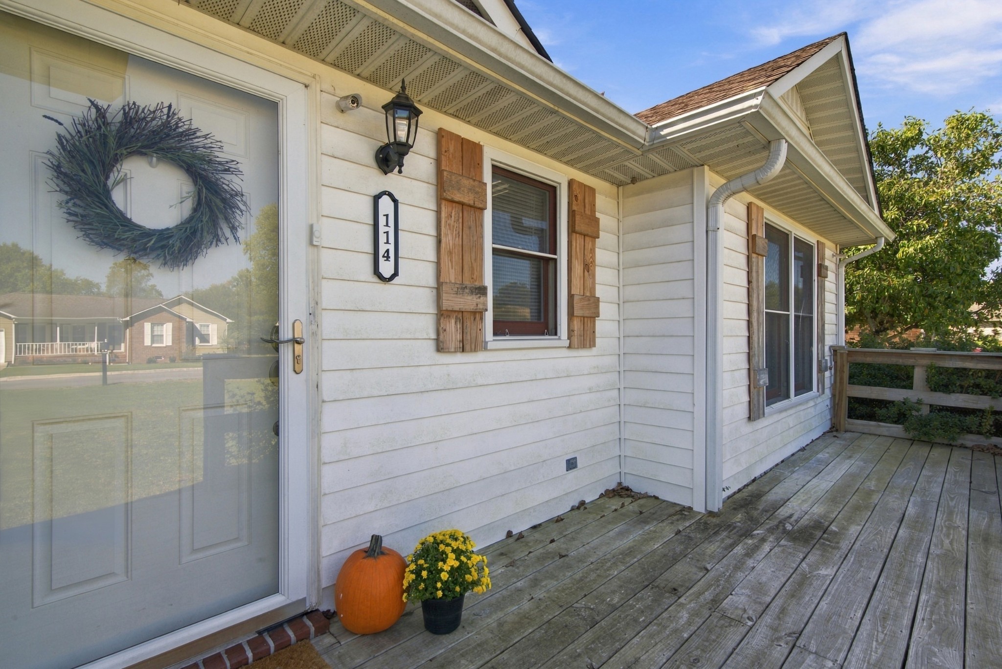 114 Bradbury Ct Property Photo 4
