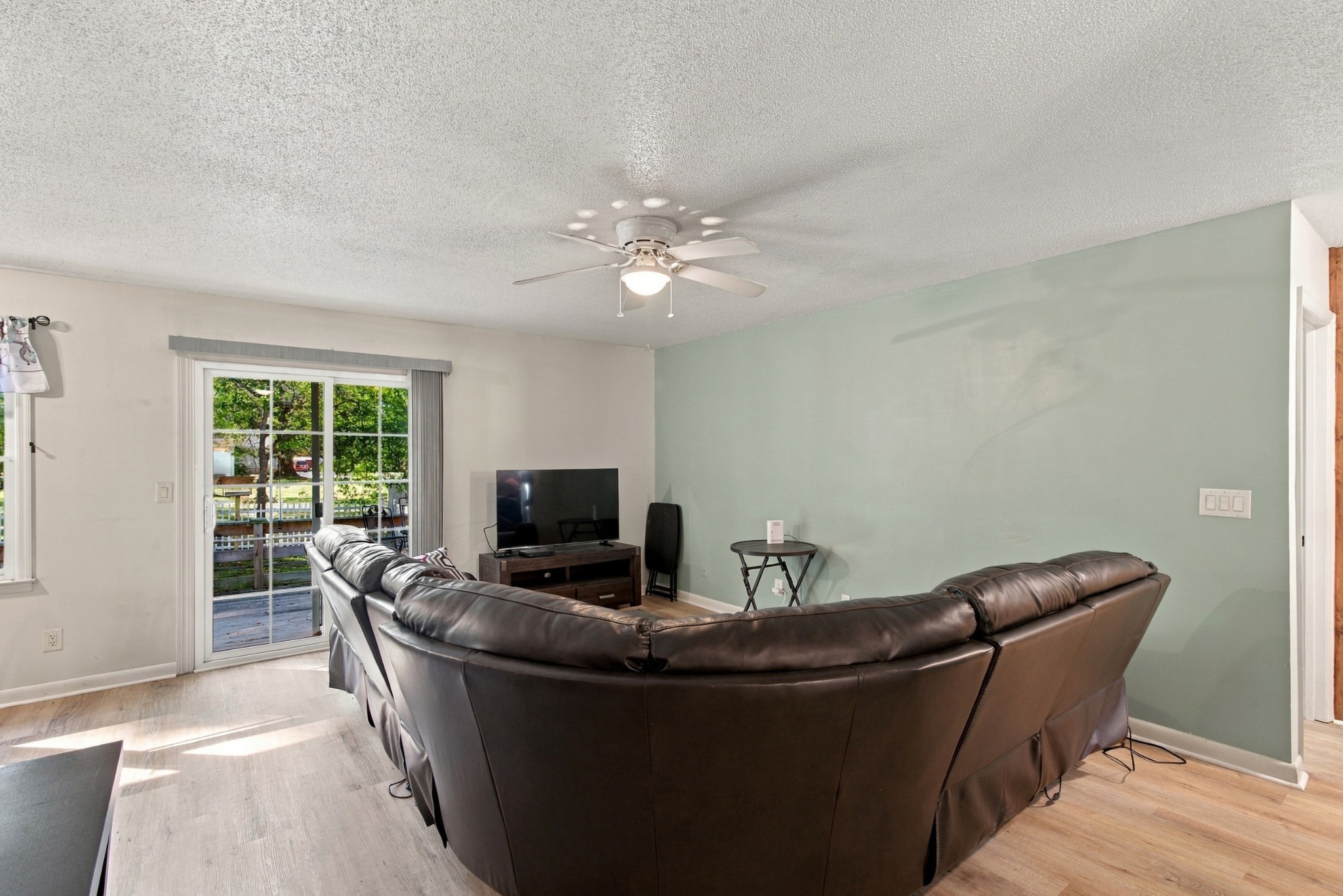 114 Bradbury Ct Property Photo 8