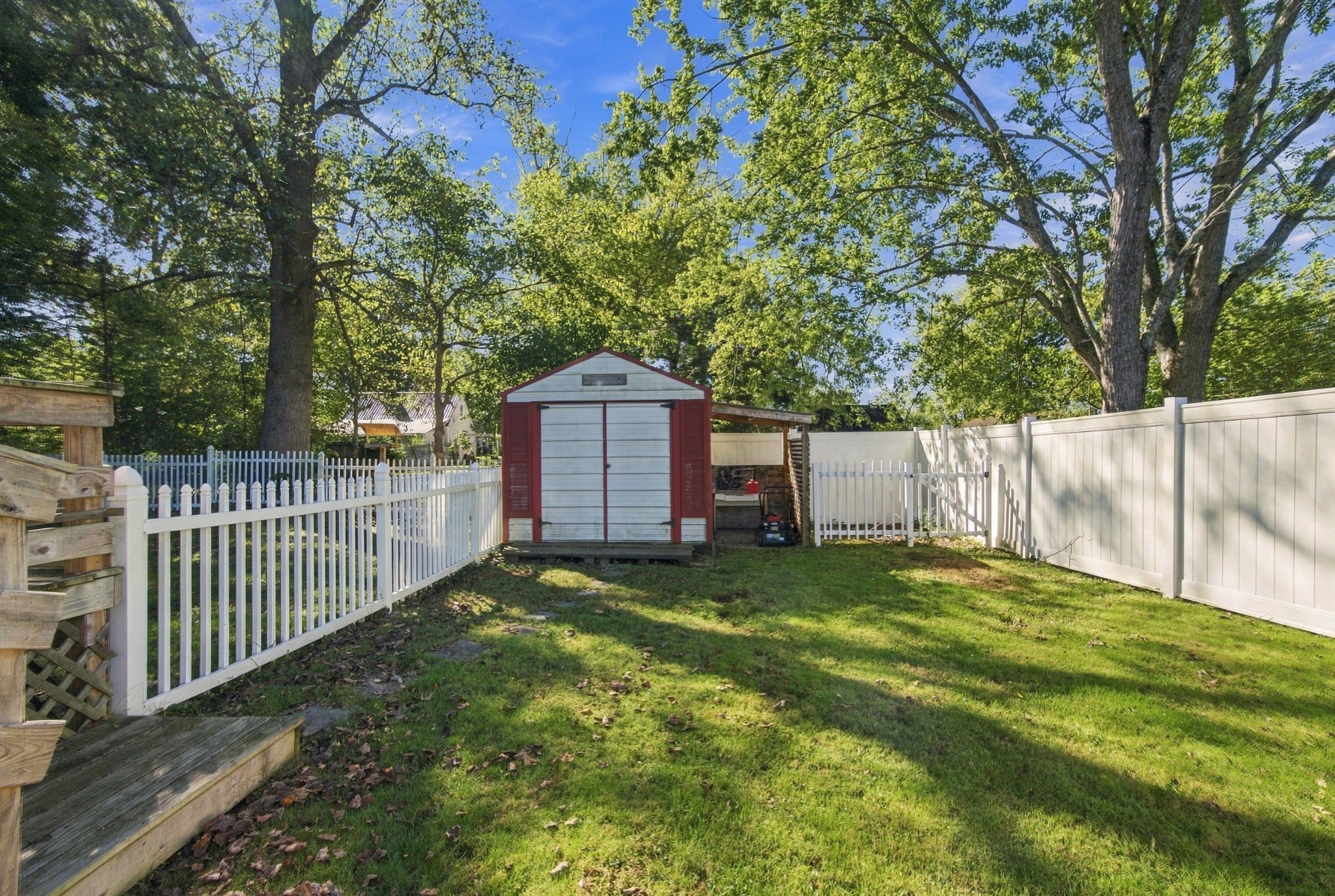 114 Bradbury Ct Property Photo 23